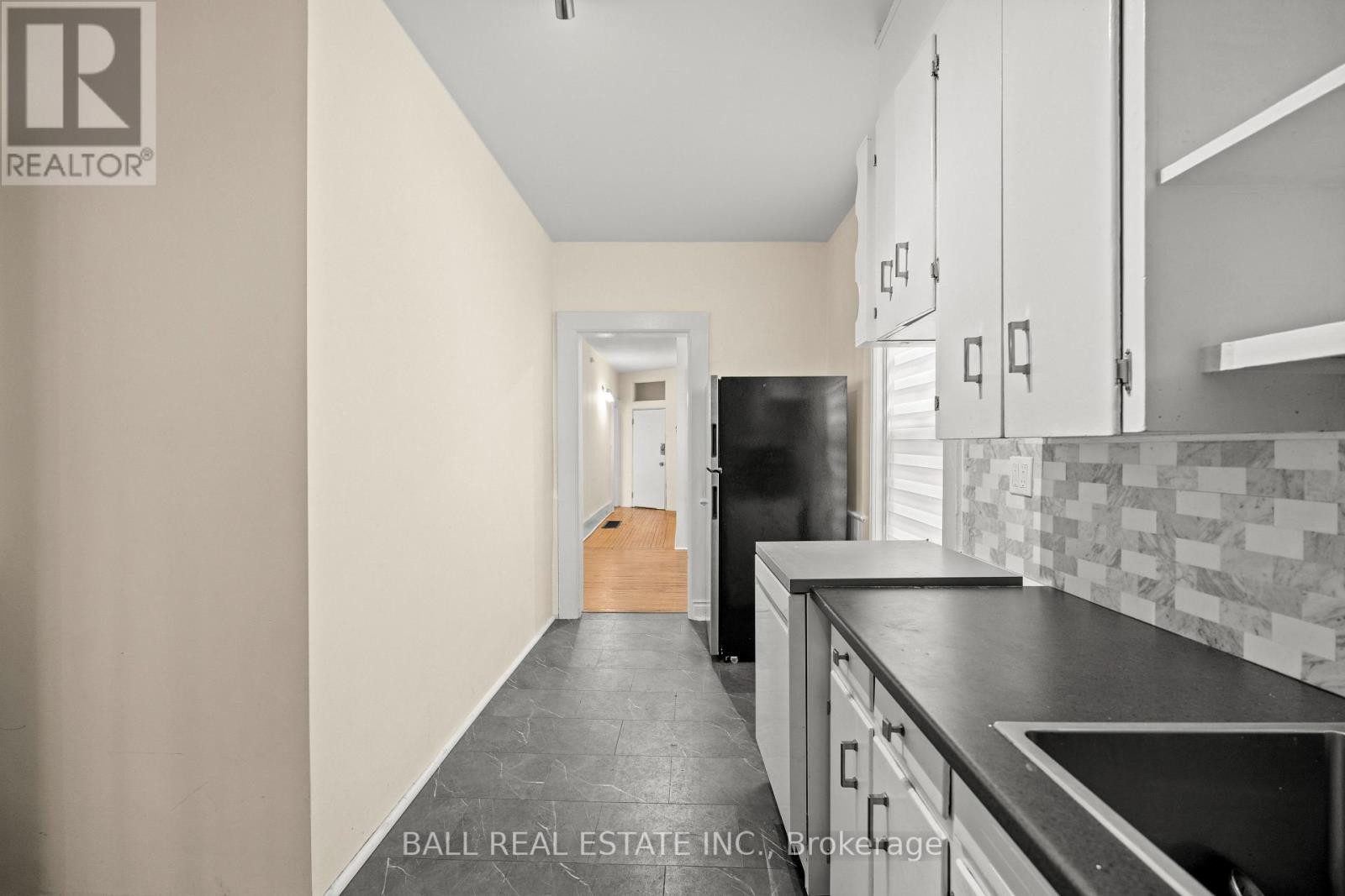 196 Dalhousie Street, Peterborough (Town Ward 3), Ontario  K9J 2M2 - Photo 11 - X12916068