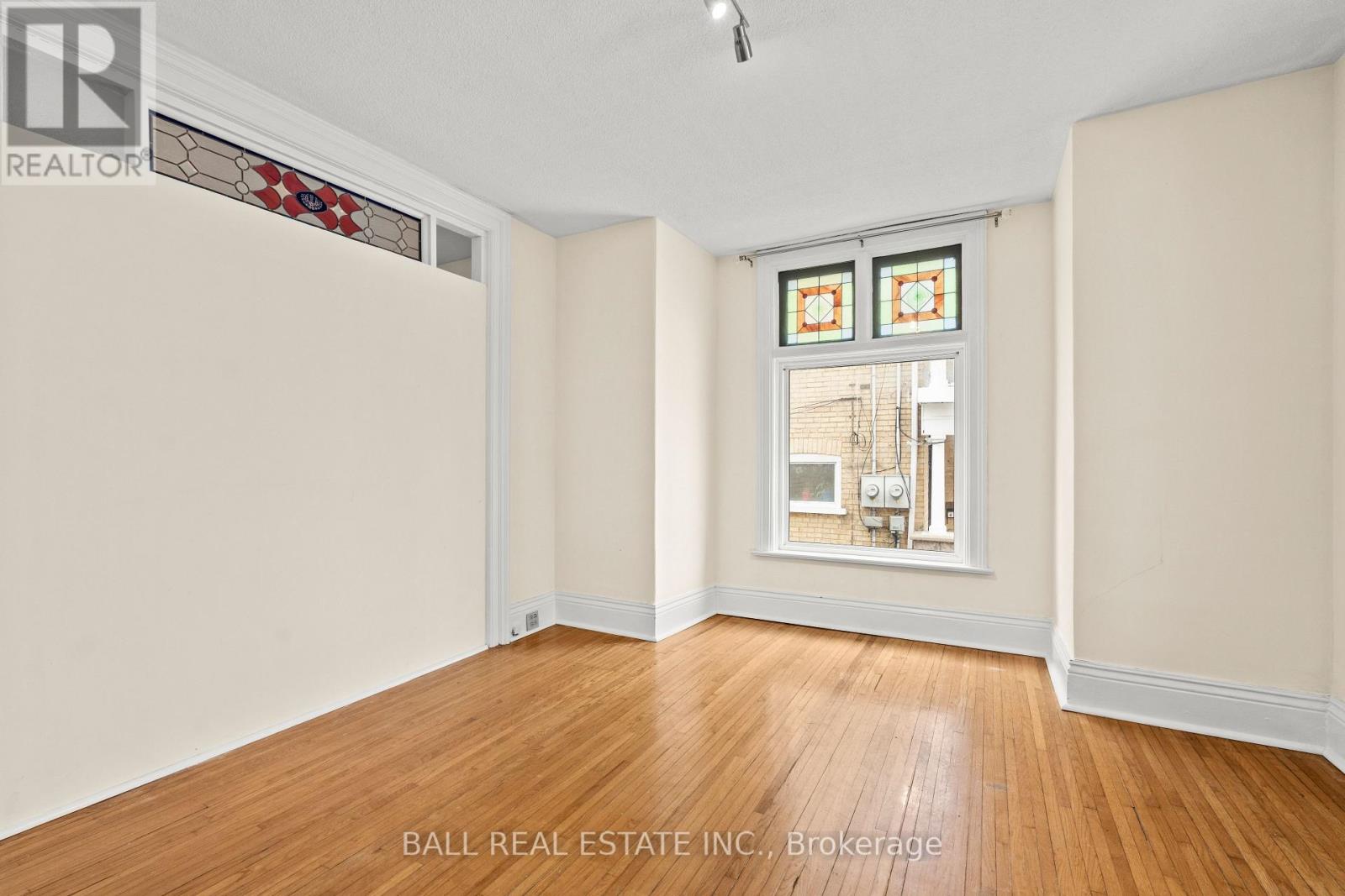 196 Dalhousie Street, Peterborough (Town Ward 3), Ontario  K9J 2M2 - Photo 13 - X12916068