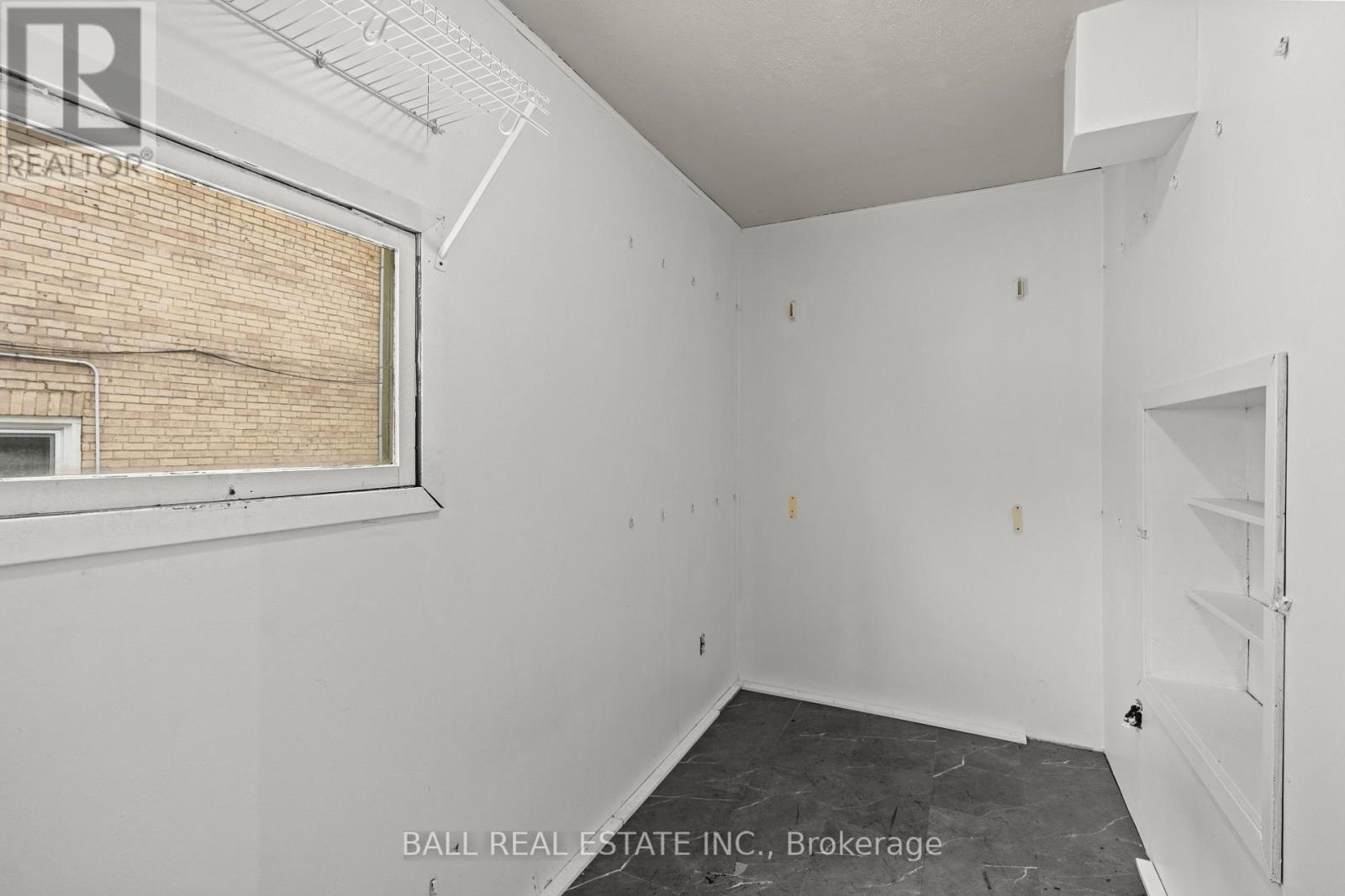 196 Dalhousie Street, Peterborough (Town Ward 3), Ontario  K9J 2M2 - Photo 18 - X12916068