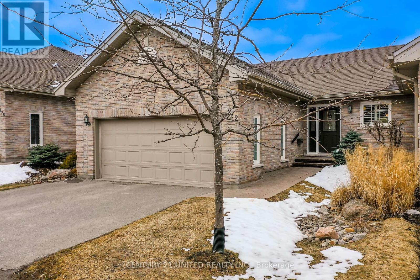 122 - 301 CARNEGIE AVENUE, peterborough (northcrest ward 5), Ontario