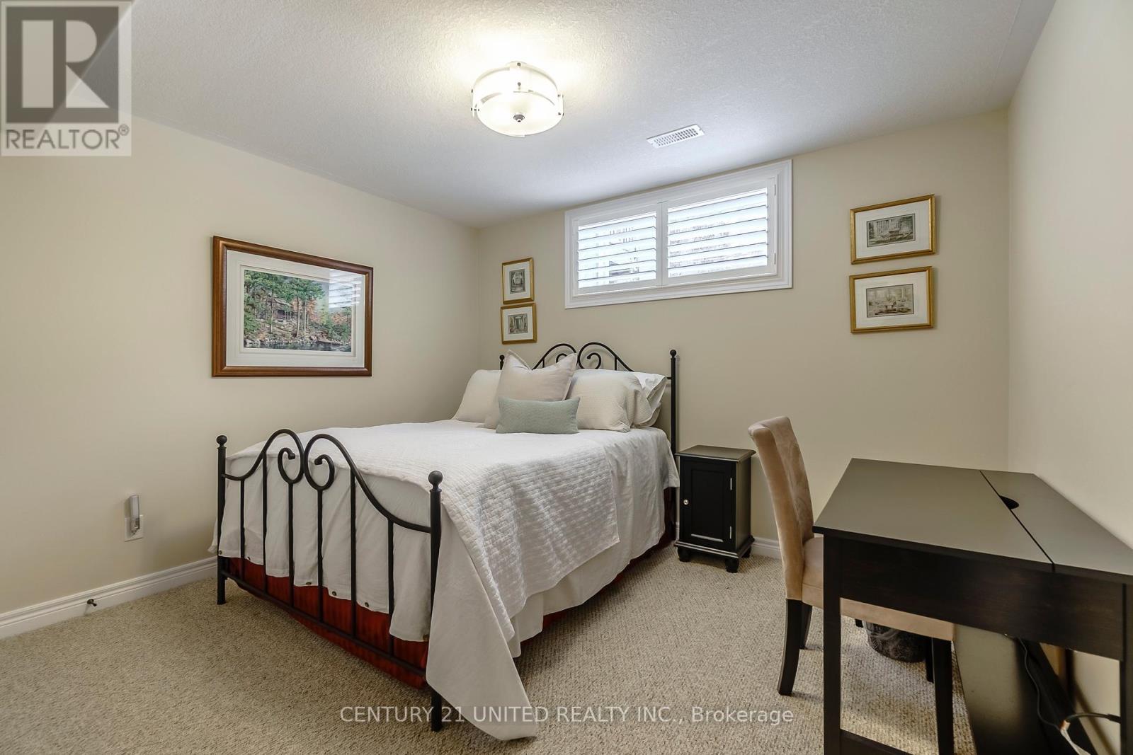 122 - 301 Carnegie Avenue, Peterborough (Northcrest Ward 5), Ontario  K9L 0E9 - Photo 22 - X12916388