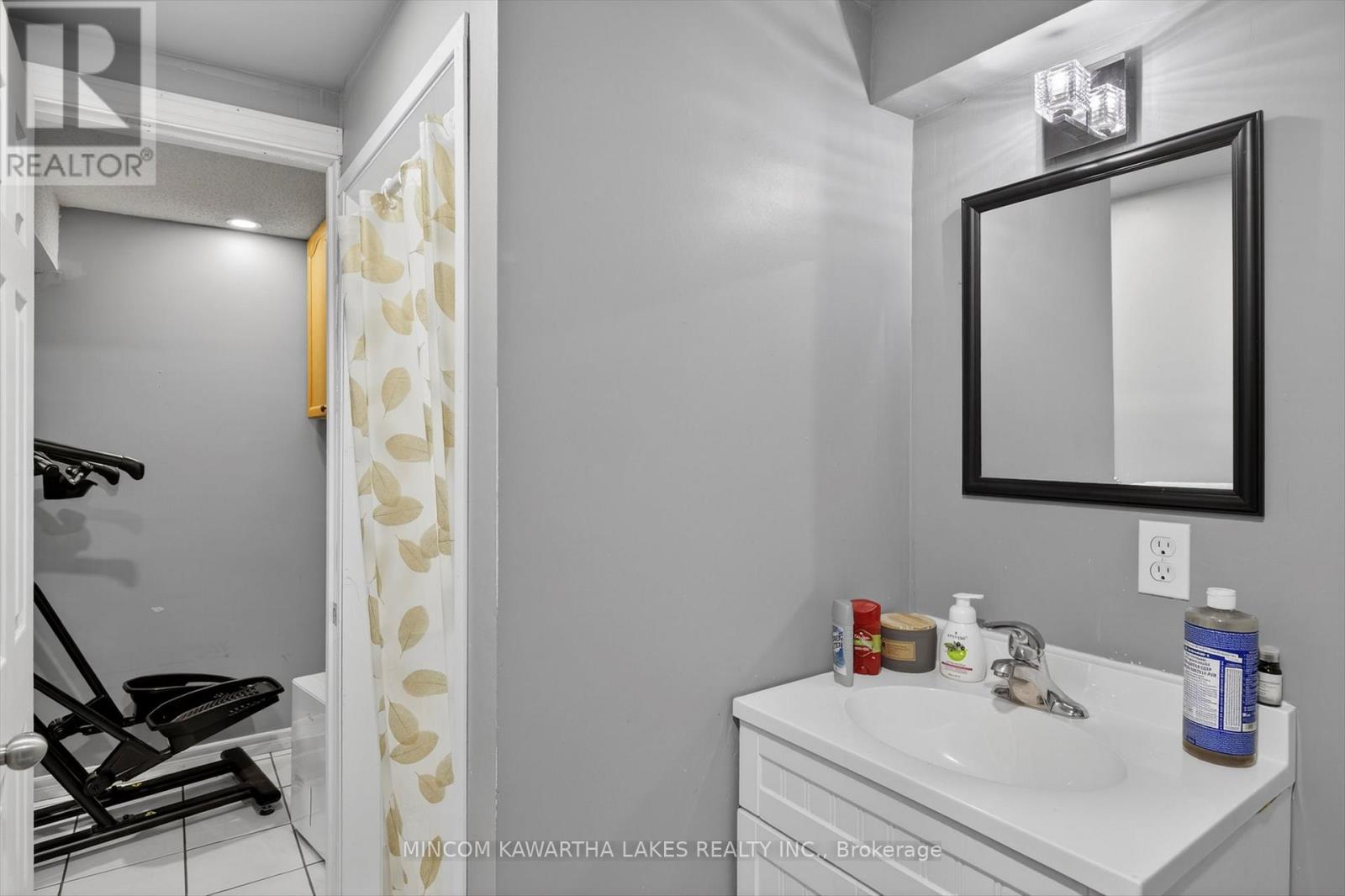 614 Corrigan Crescent, Peterborough (Ashburnham Ward 4), Ontario  K9J 7N8 - Photo 38 - X12916582