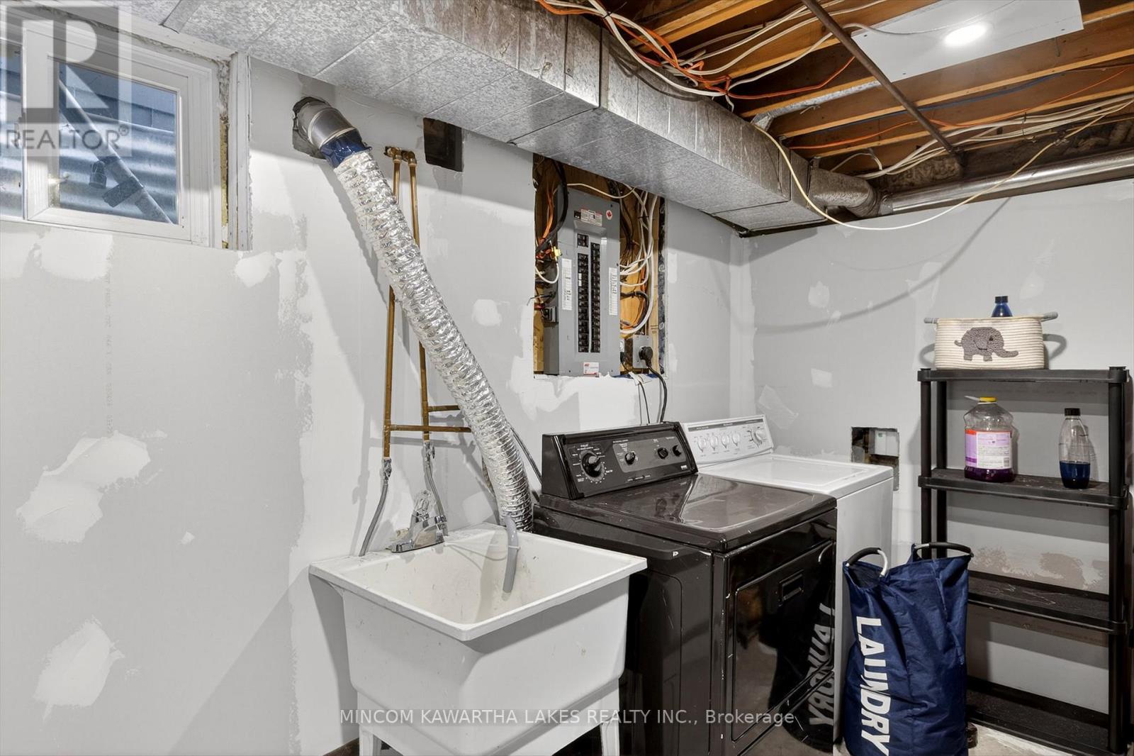 614 Corrigan Crescent, Peterborough (Ashburnham Ward 4), Ontario  K9J 7N8 - Photo 39 - X12916582