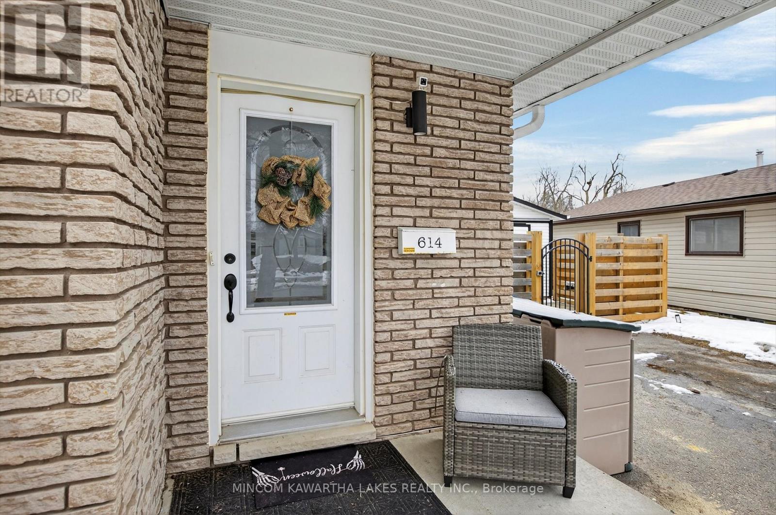 614 Corrigan Crescent, Peterborough (Ashburnham Ward 4), Ontario  K9J 7N8 - Photo 5 - X12916582