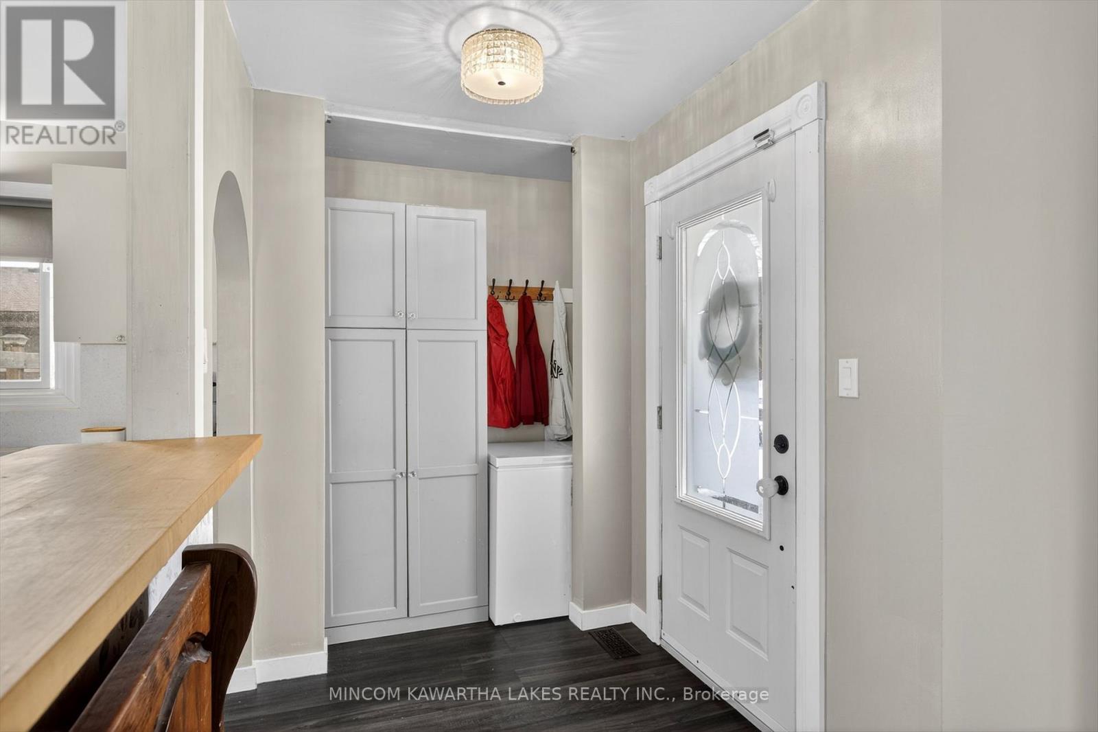 614 Corrigan Crescent, Peterborough (Ashburnham Ward 4), Ontario  K9J 7N8 - Photo 6 - X12916582