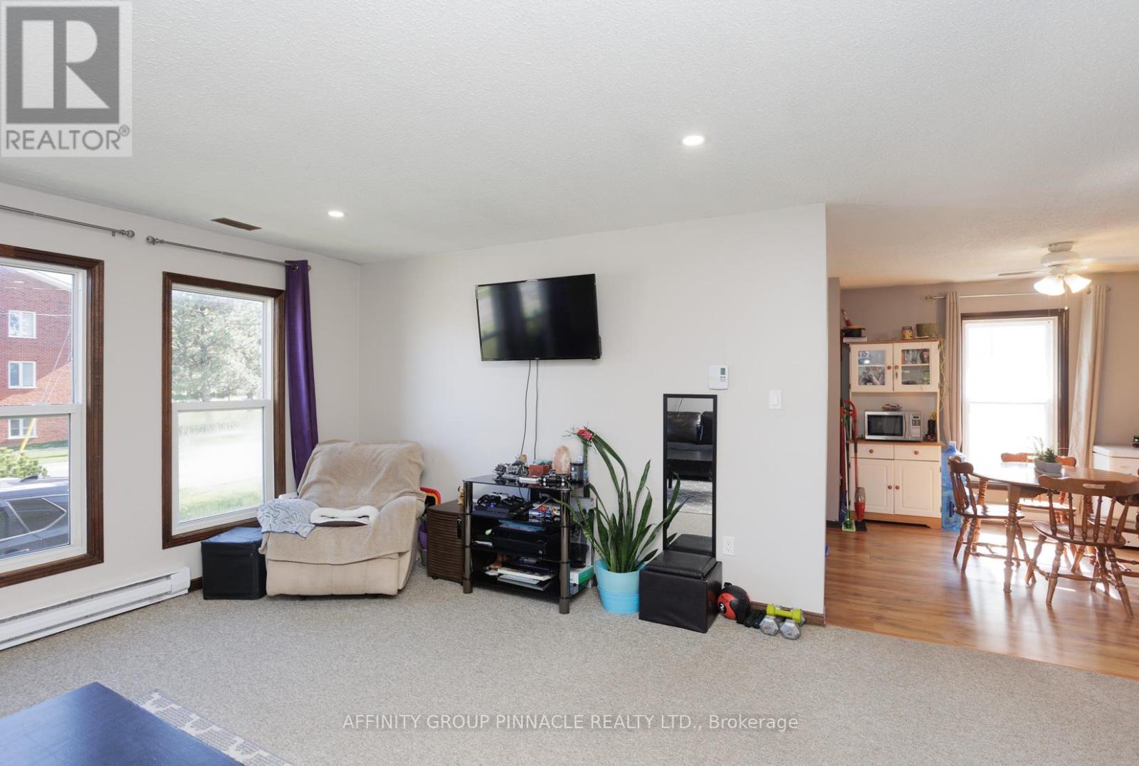 178 Colborne Street W, Kawartha Lakes (Lindsay), Ontario  K9V 6A1 - Photo 11 - X12916630