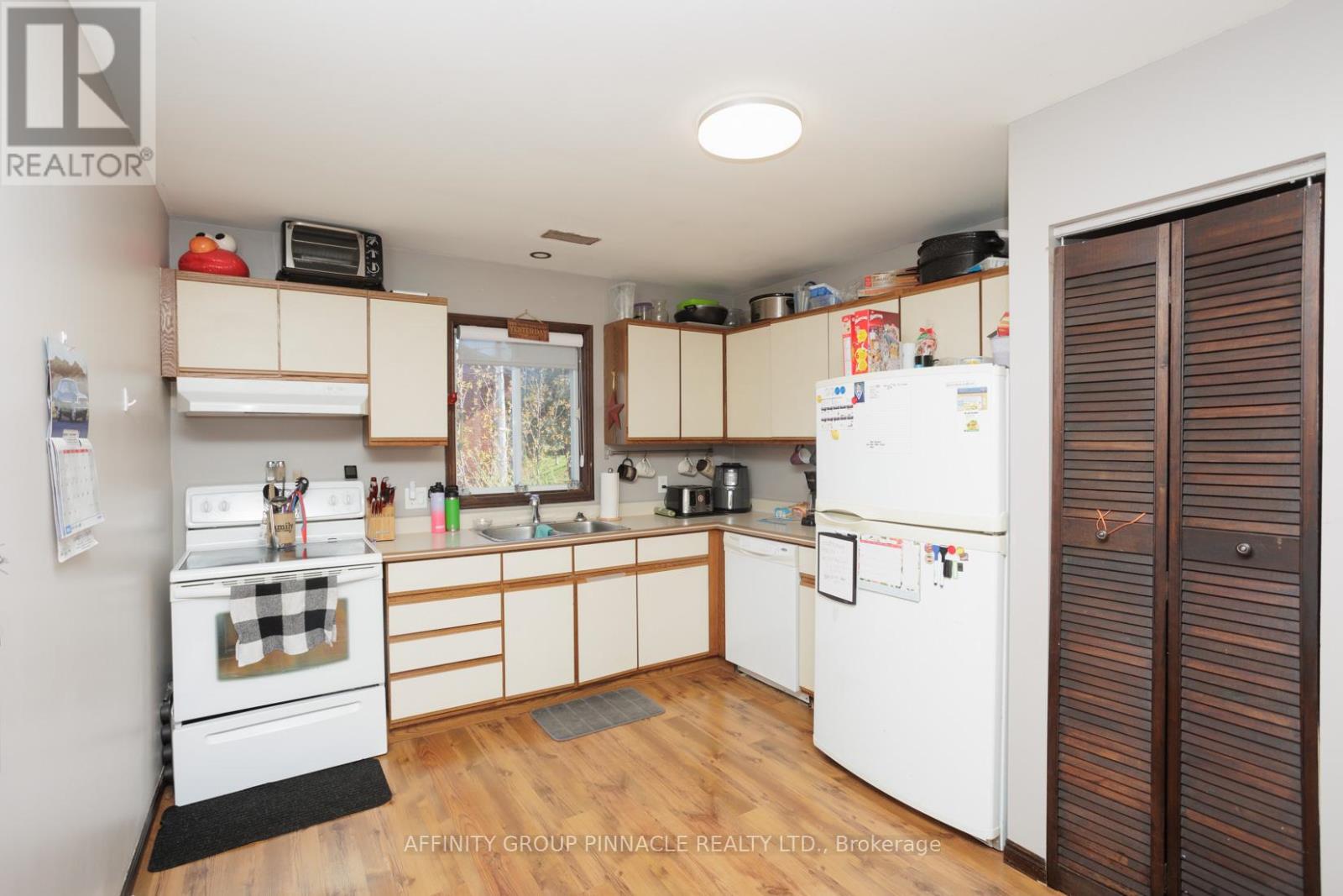 178 Colborne Street W, Kawartha Lakes (Lindsay), Ontario  K9V 6A1 - Photo 15 - X12916630