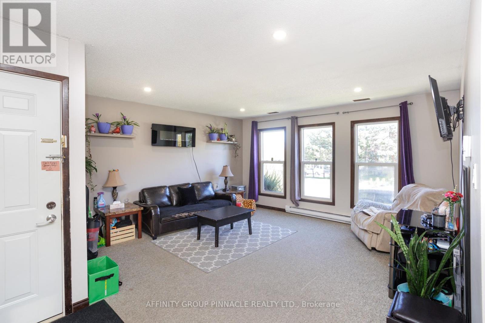 178 Colborne Street W, Kawartha Lakes (Lindsay), Ontario  K9V 6A1 - Photo 9 - X12916630