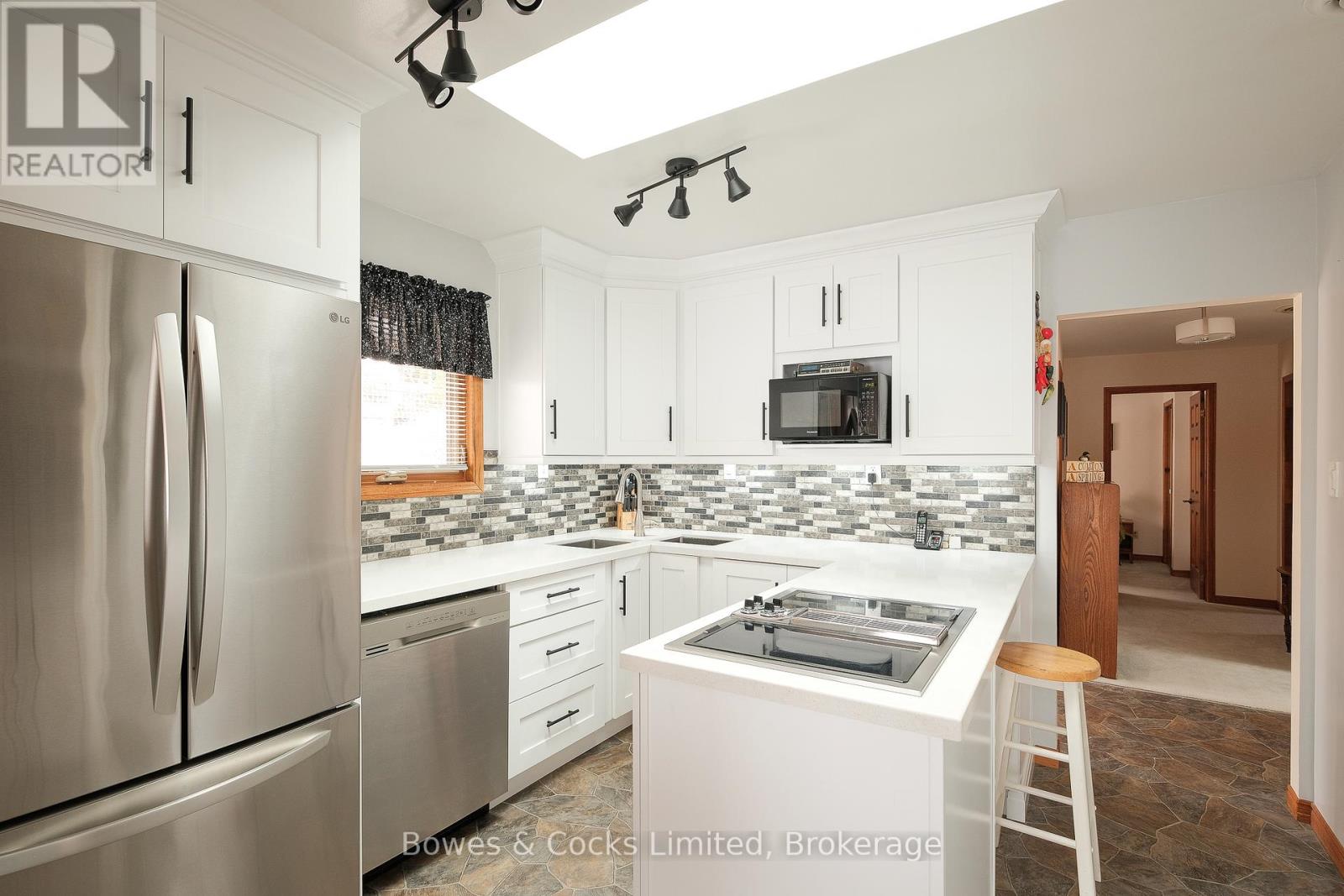 210 Thompson Road, Otonabee-South Monaghan, Ontario  K9J 6X8 - Photo 29 - X12916918