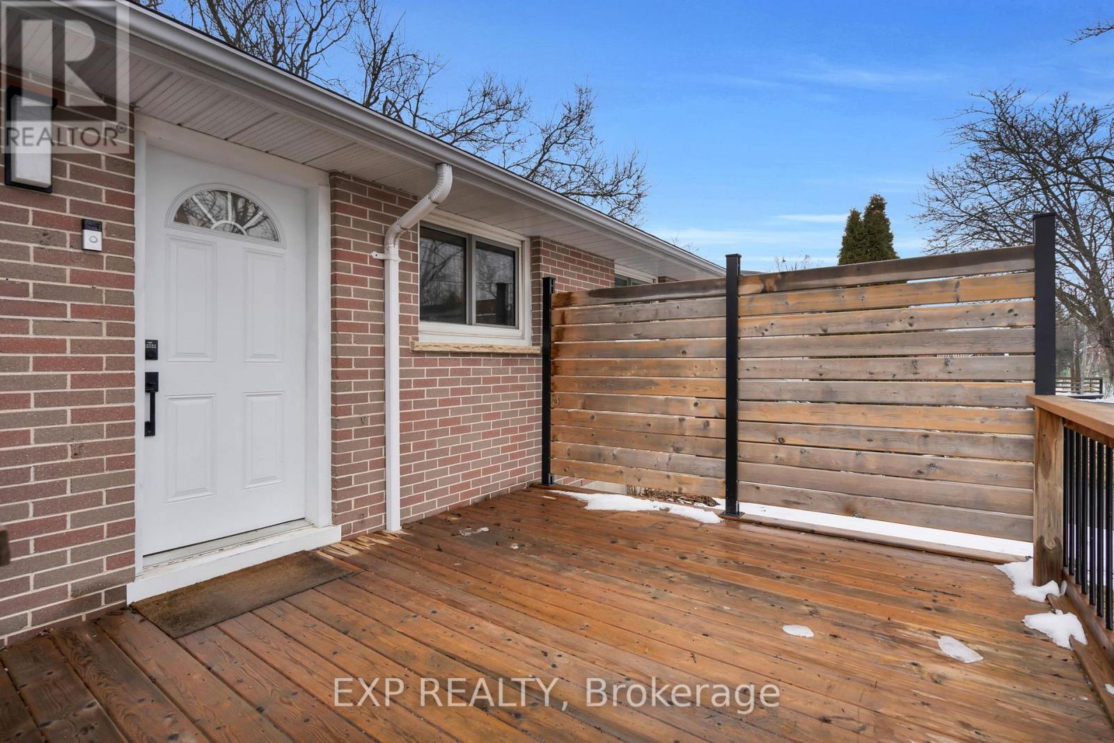 80 Short Avenue, Kawartha Lakes (Lindsay), Ontario  K9V 1J0 - Photo 4 - X12918150