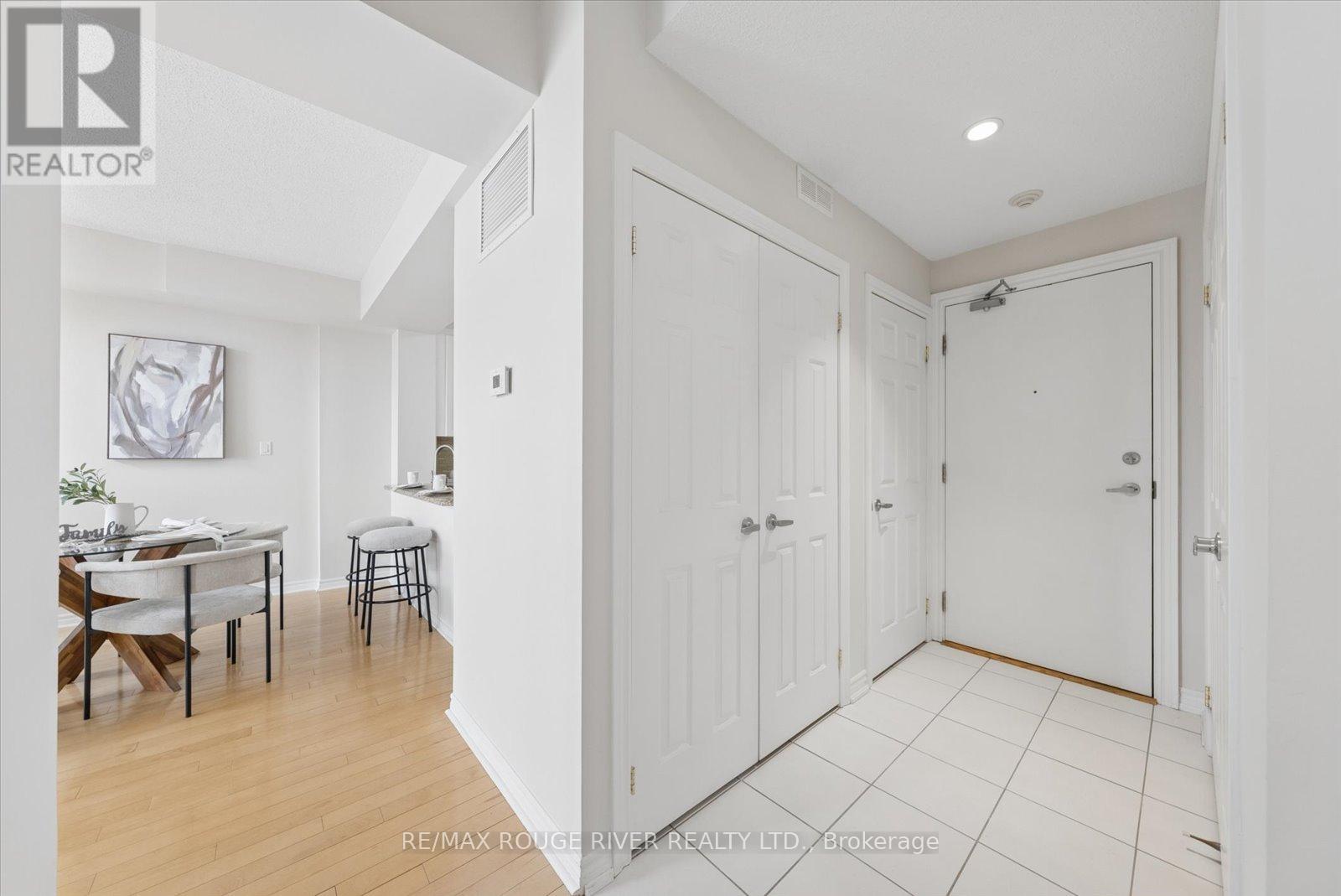 306 - 395 Lakebreeze Drive, Clarington (Newcastle), Ontario  L1B 0A5 - Photo 4 - E12918220