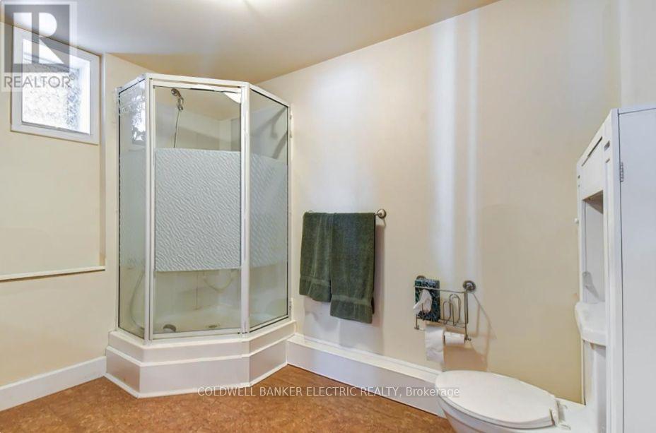 6 Leisure Lane, Kawartha Lakes (Fenelon), Ontario  K9V 4R1 - Photo 19 - X12918594