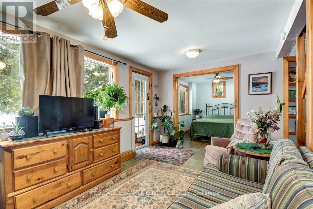 6 Leisure Lane, Kawartha Lakes (Fenelon), Ontario  K9V 4R1 - Photo 29 - X12918594