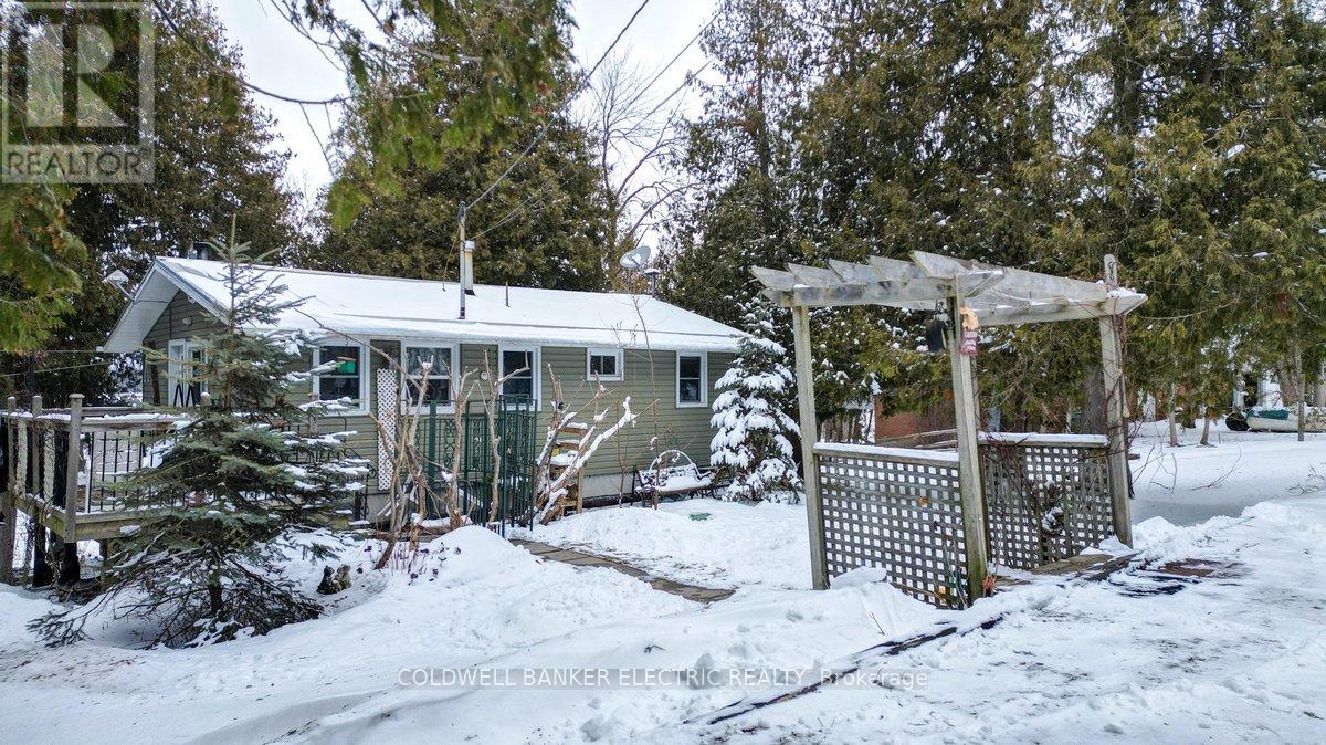 6 Leisure Lane, Kawartha Lakes (Fenelon), Ontario  K9V 4R1 - Photo 5 - X12918594
