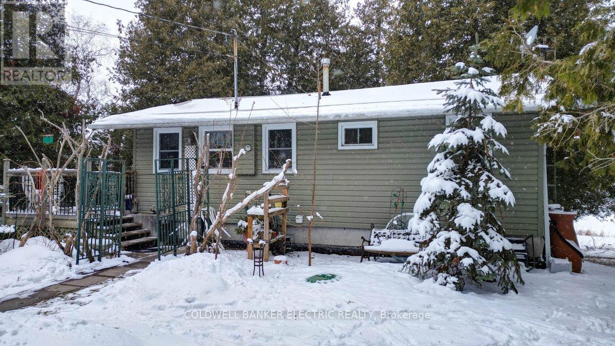 6 Leisure Lane, Kawartha Lakes (Fenelon), Ontario  K9V 4R1 - Photo 6 - X12918594