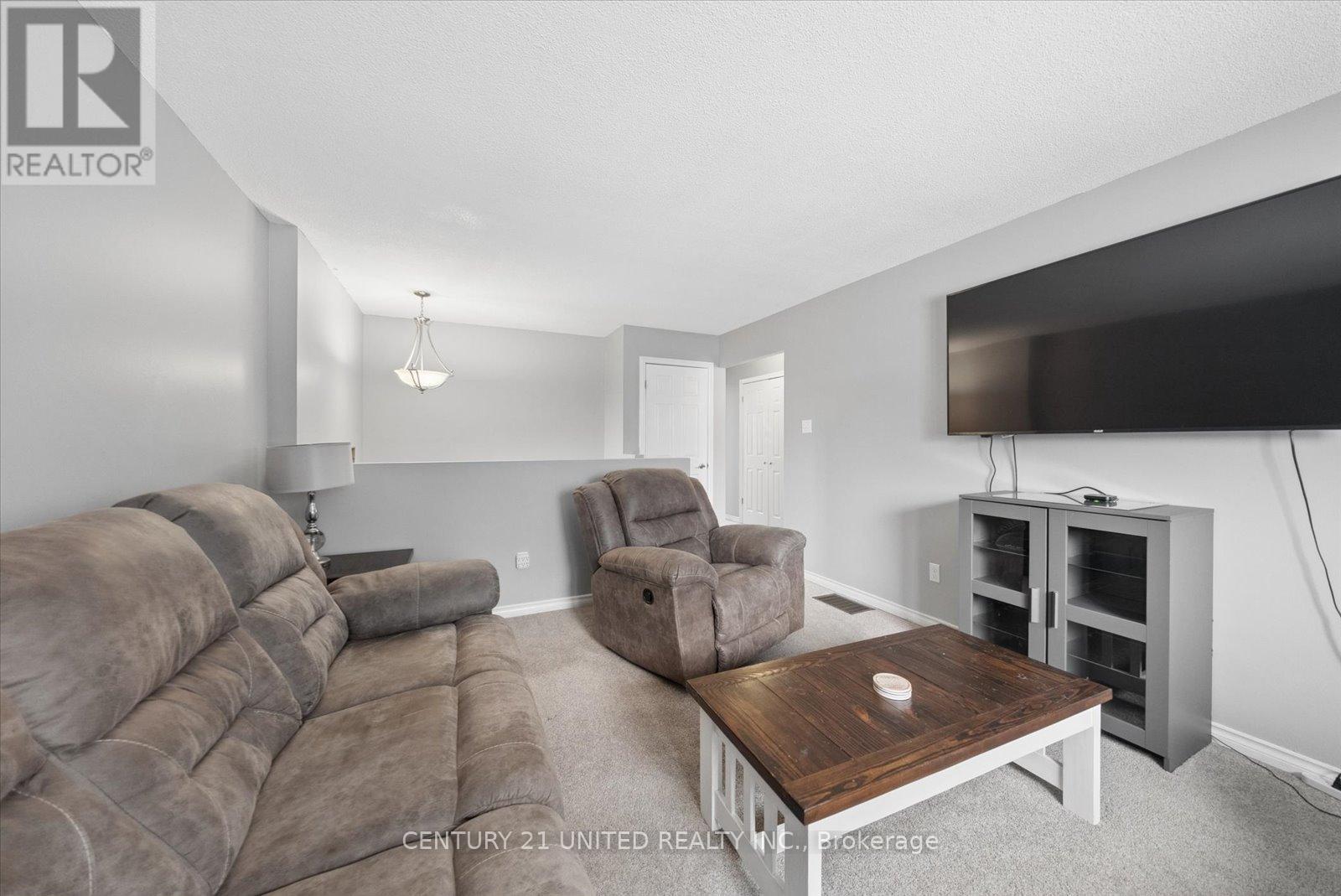 1897 Stewartcroft Crescent, Peterborough (Monaghan Ward 2), Ontario  K9K 1G7 - Photo 8 - X12918634