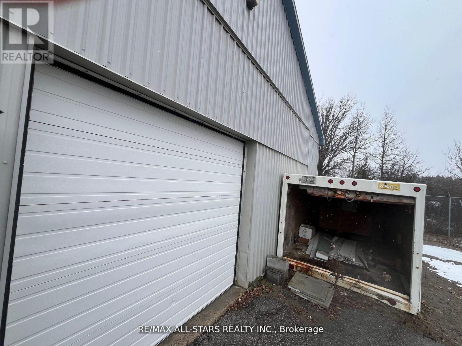 9 Callaghan's Road, Kawartha Lakes (Ops), Ontario  K9V 4R4 - Photo 11 - X12919028