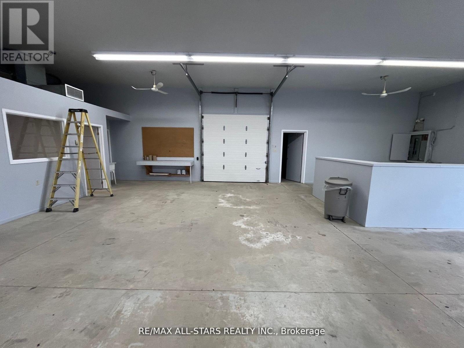 9 Callaghan's Road, Kawartha Lakes (Ops), Ontario  K9V 4R4 - Photo 5 - X12919028