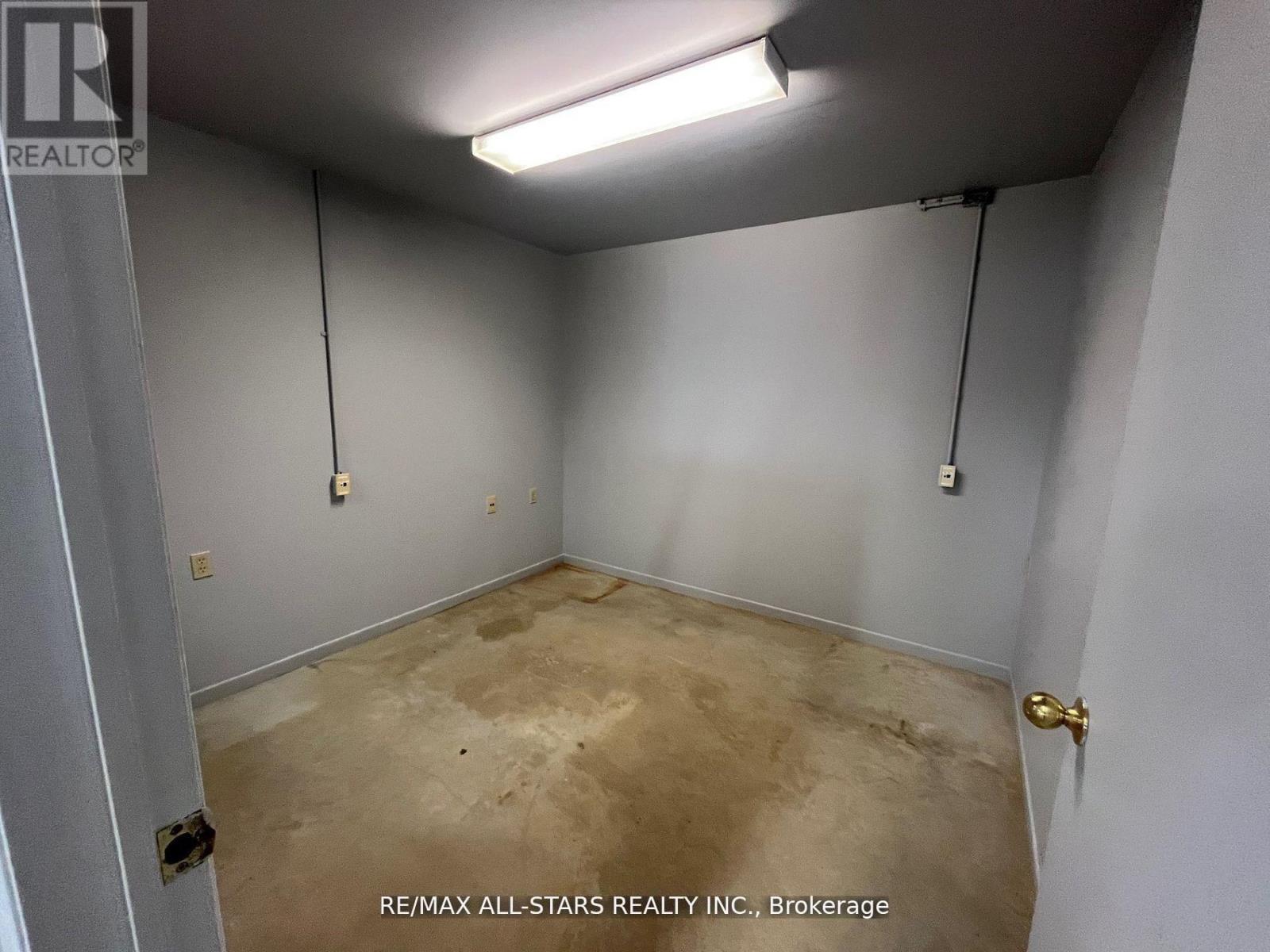 9 Callaghan's Road, Kawartha Lakes (Ops), Ontario  K9V 4R4 - Photo 8 - X12919028