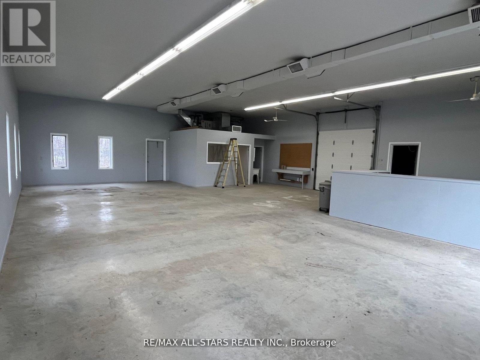 9 Callaghan's Road, Kawartha Lakes (Ops), Ontario  K9V 4R4 - Photo 9 - X12919028