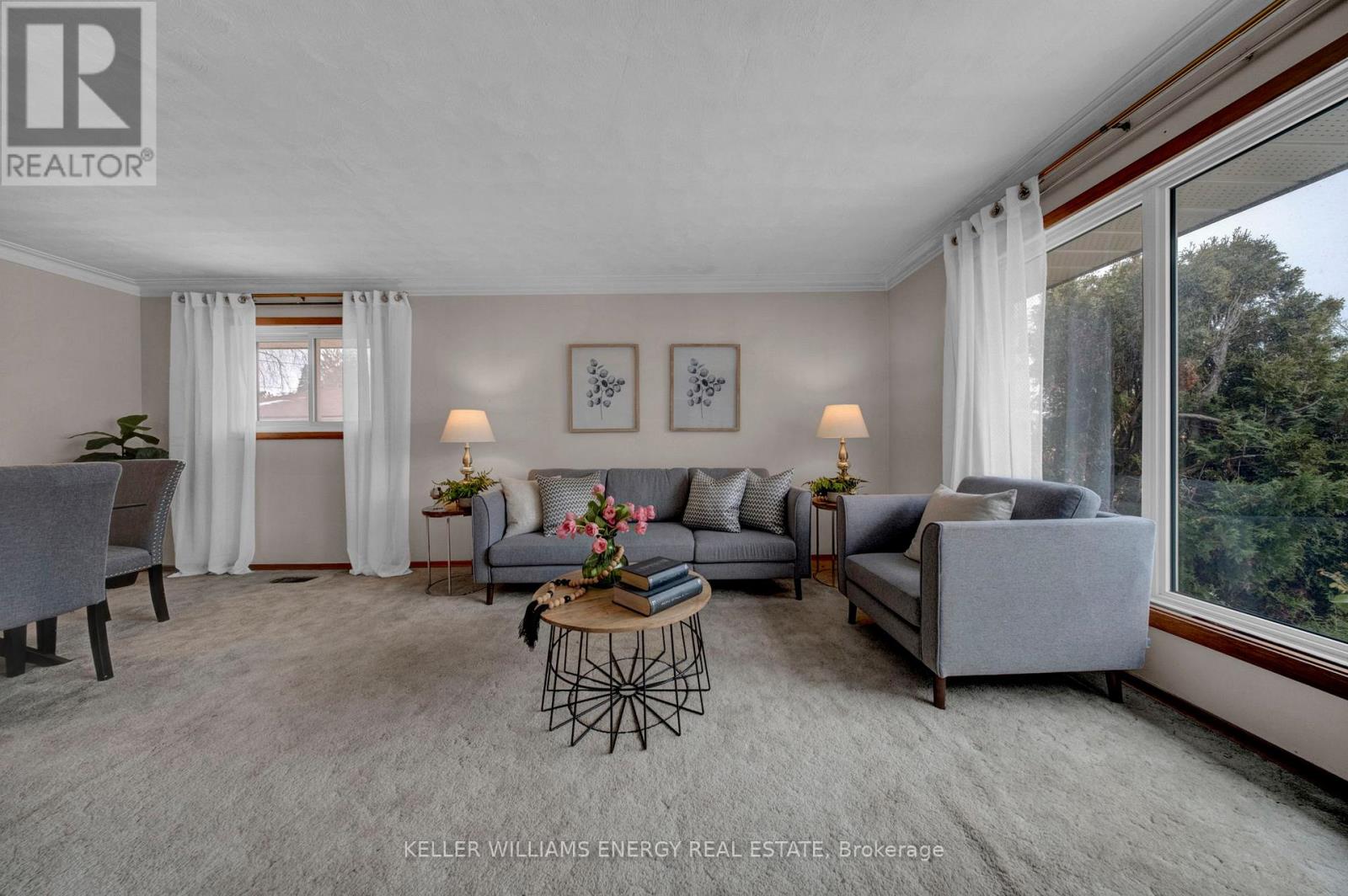 855 Timothy Street, Peterborough (Northcrest Ward 5), Ontario  K9H 6H5 - Photo 2 - X12919050