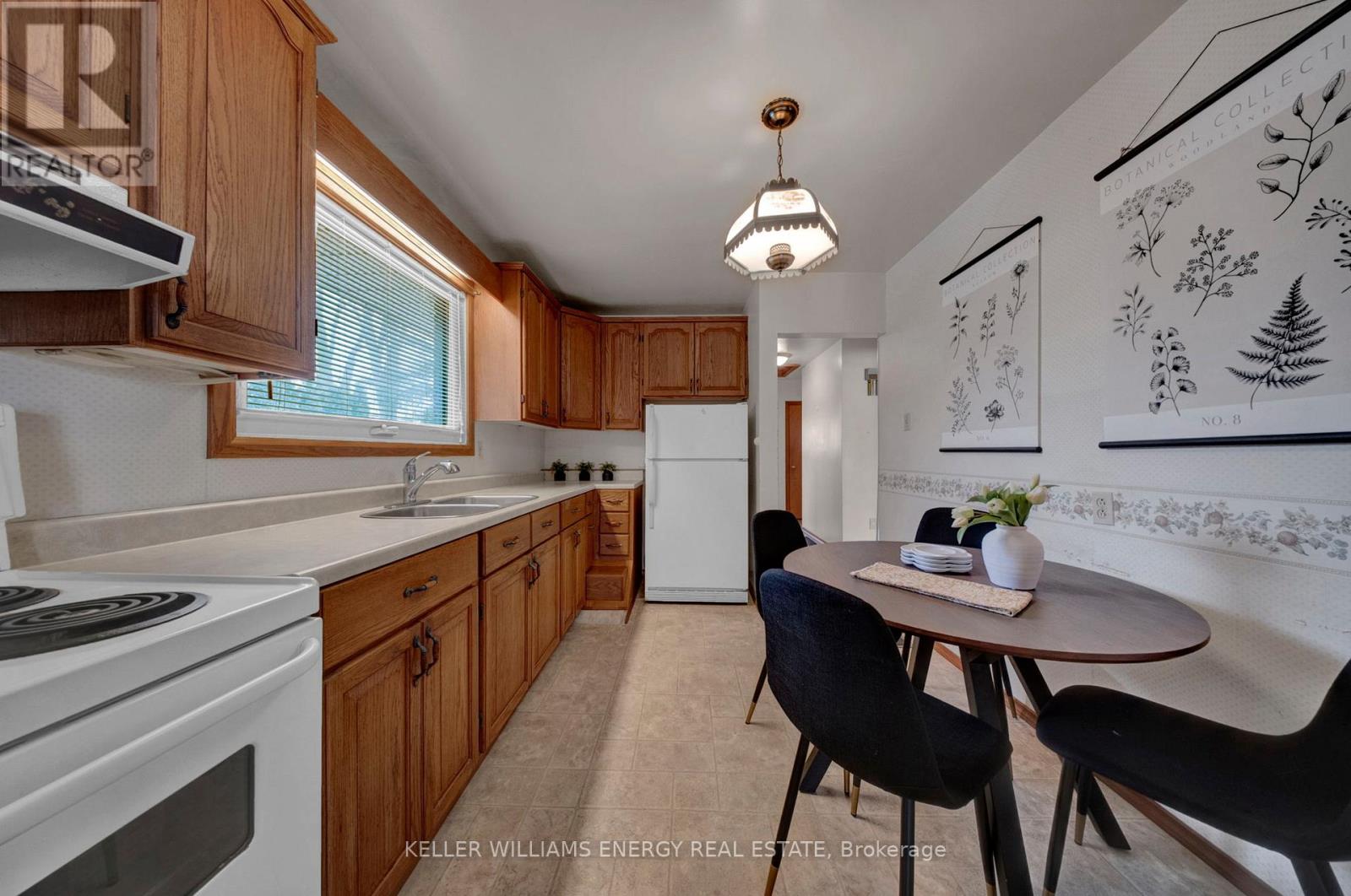 855 Timothy Street, Peterborough (Northcrest Ward 5), Ontario  K9H 6H5 - Photo 6 - X12919050