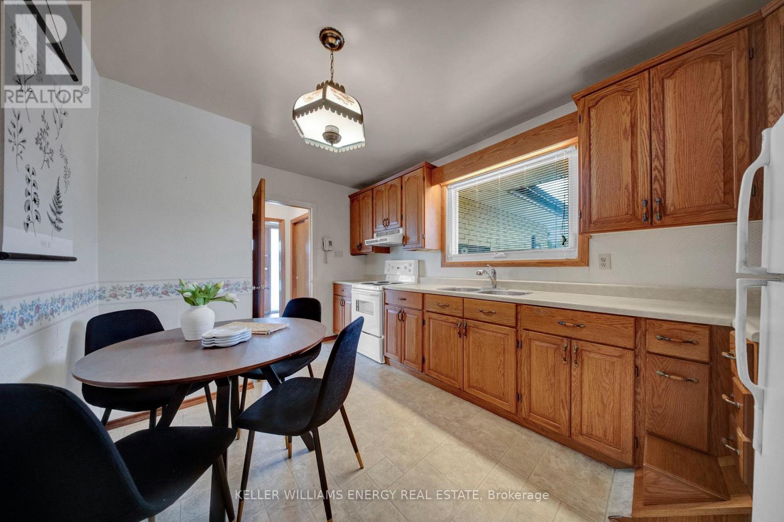 855 Timothy Street, Peterborough (Northcrest Ward 5), Ontario  K9H 6H5 - Photo 9 - X12919050