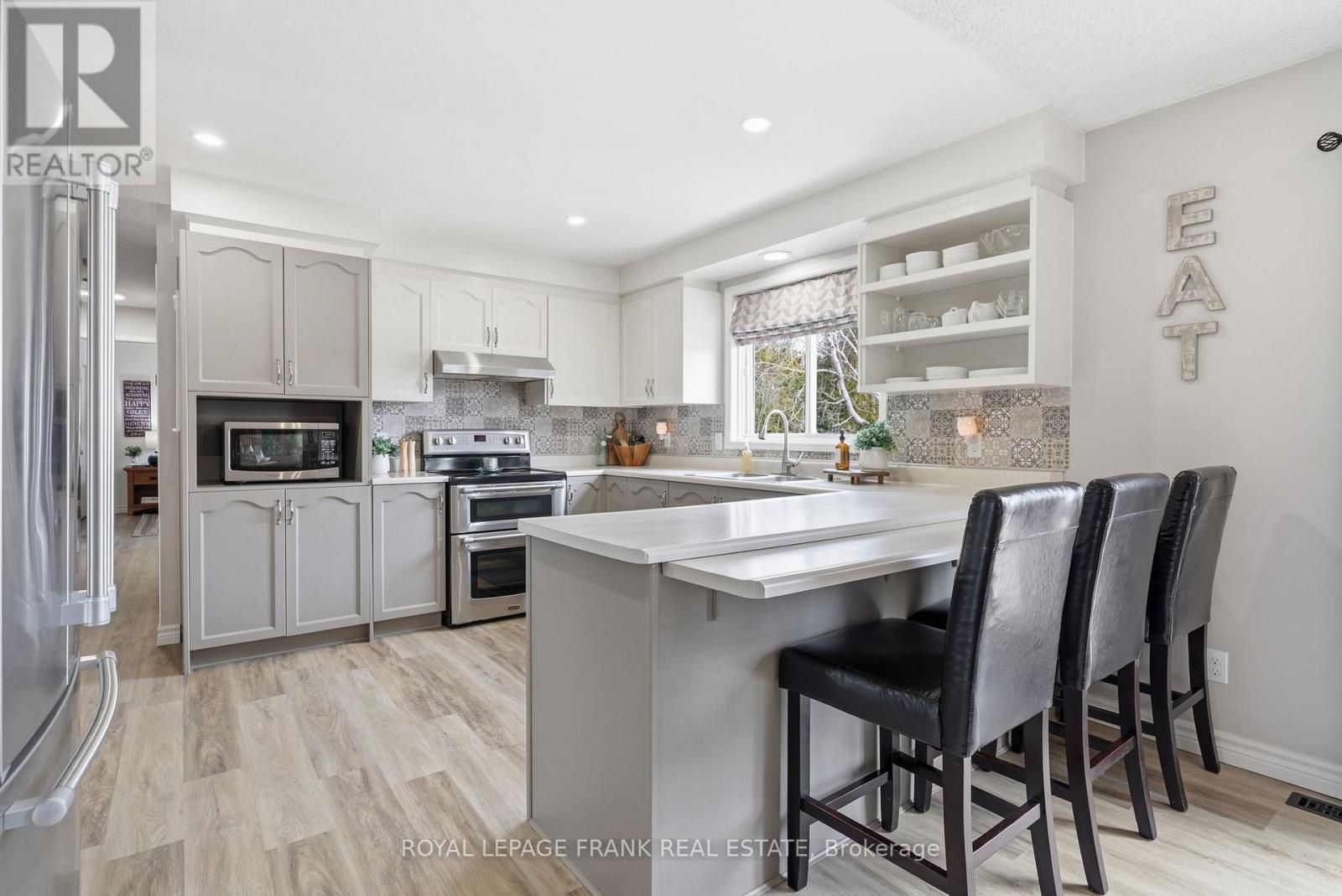 128 River Road, Kawartha Lakes (Manvers), Ontario  K9V 4R4 - Photo 16 - X12919740