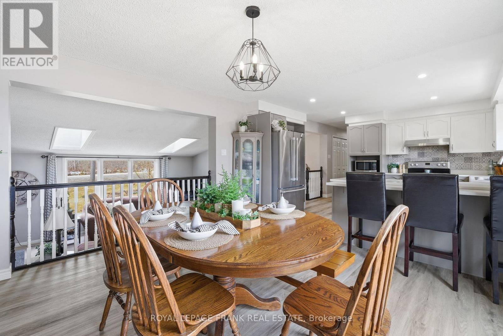 128 River Road, Kawartha Lakes (Manvers), Ontario  K9V 4R4 - Photo 18 - X12919740