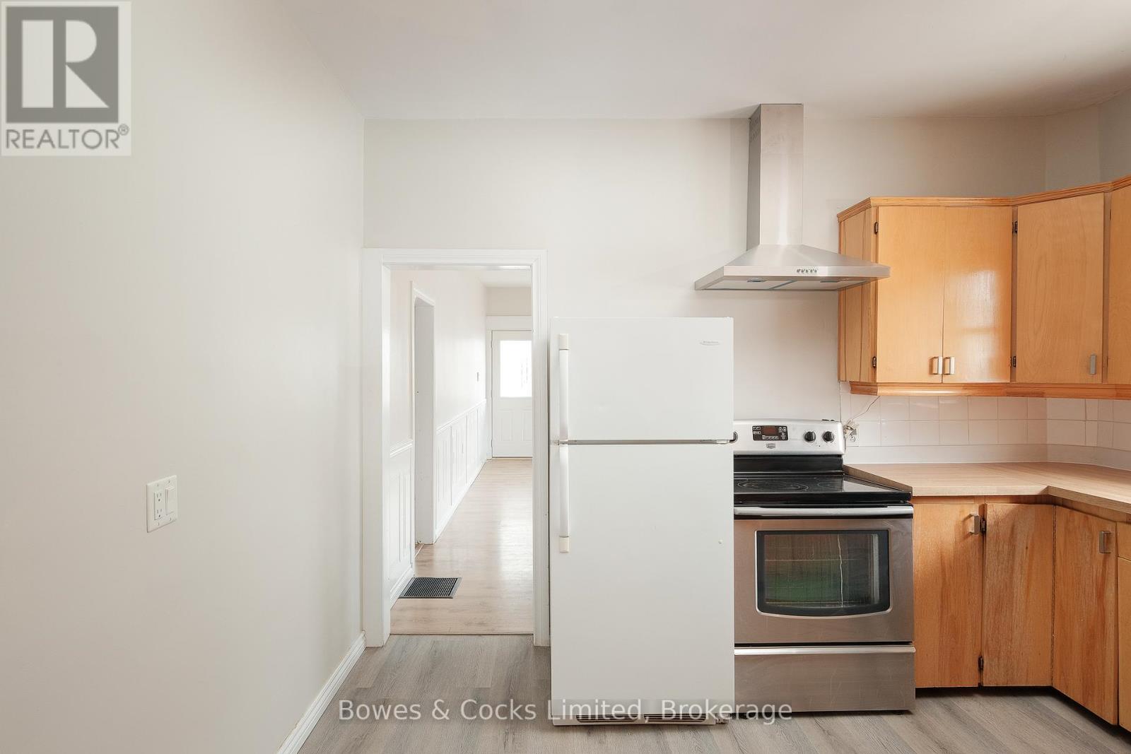 164 Prince Street, Peterborough (Town Ward 3), Ontario  K9J 2A4 - Photo 15 - X12920420