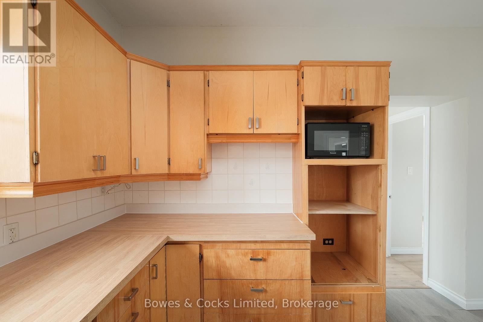 164 Prince Street, Peterborough (Town Ward 3), Ontario  K9J 2A4 - Photo 18 - X12920420