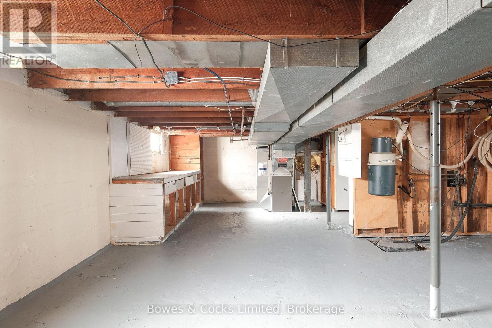 164 Prince Street, Peterborough (Town Ward 3), Ontario  K9J 2A4 - Photo 28 - X12920420