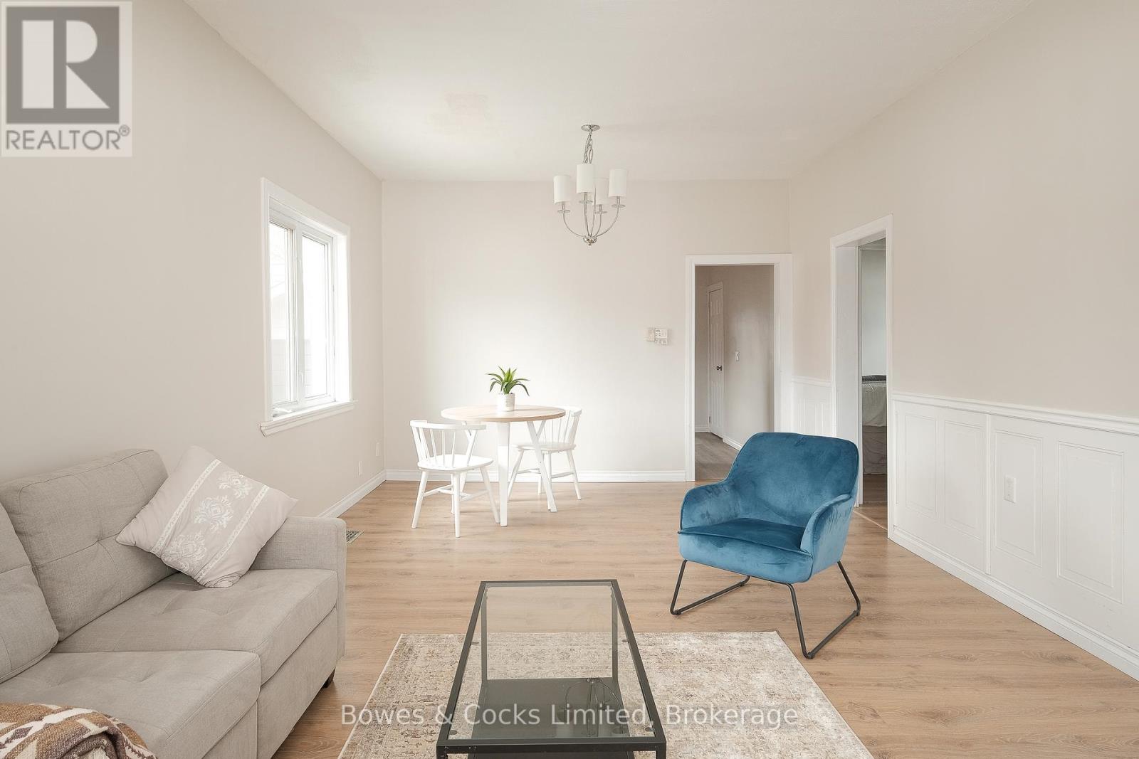 164 Prince Street, Peterborough (Town Ward 3), Ontario  K9J 2A4 - Photo 3 - X12920420