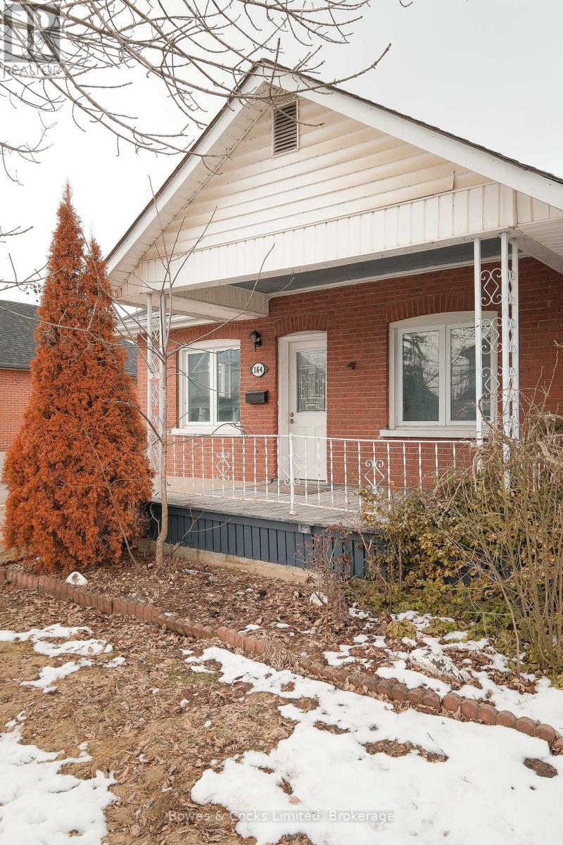 164 Prince Street, Peterborough (Town Ward 3), Ontario  K9J 2A4 - Photo 32 - X12920420