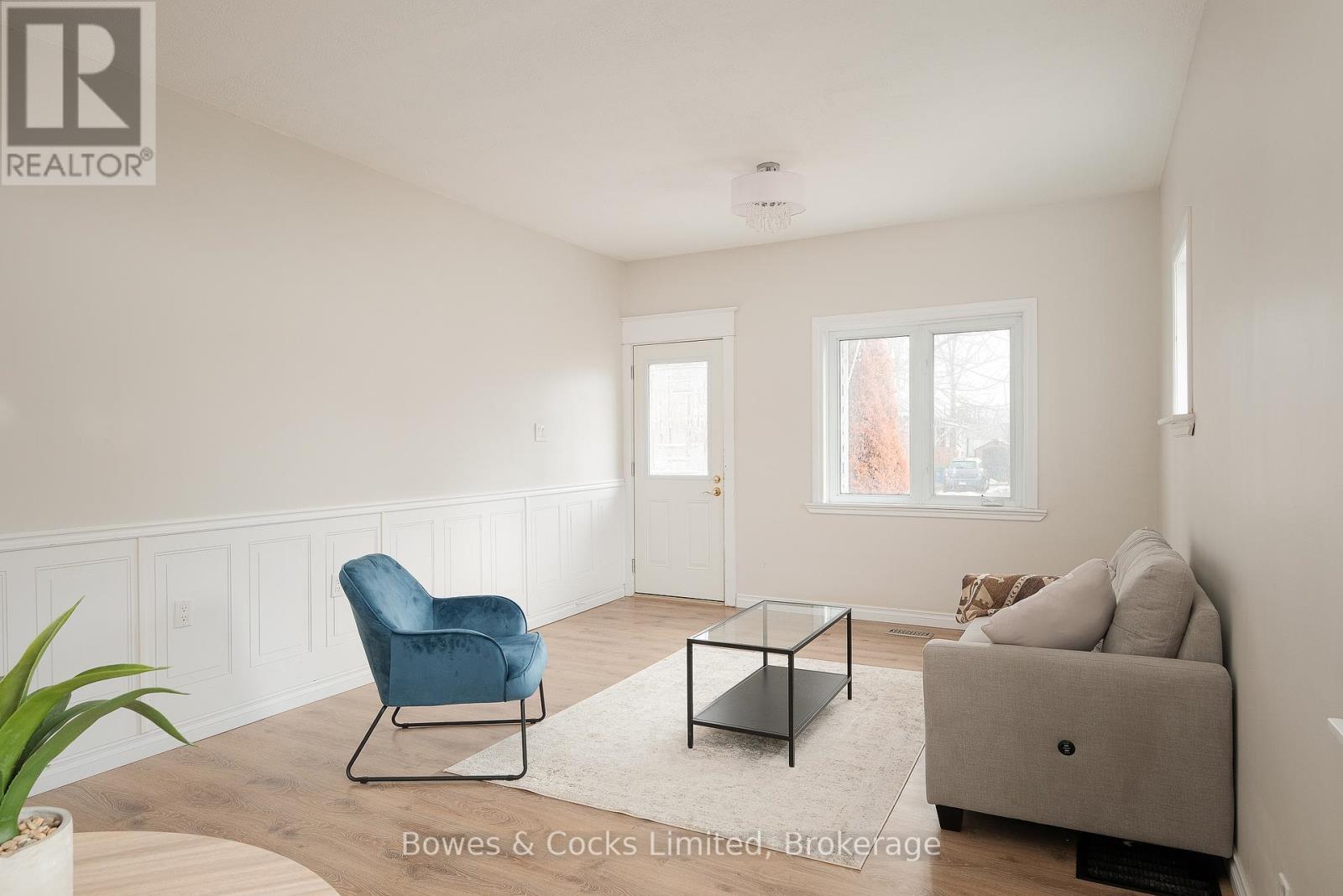 164 Prince Street, Peterborough (Town Ward 3), Ontario  K9J 2A4 - Photo 6 - X12920420