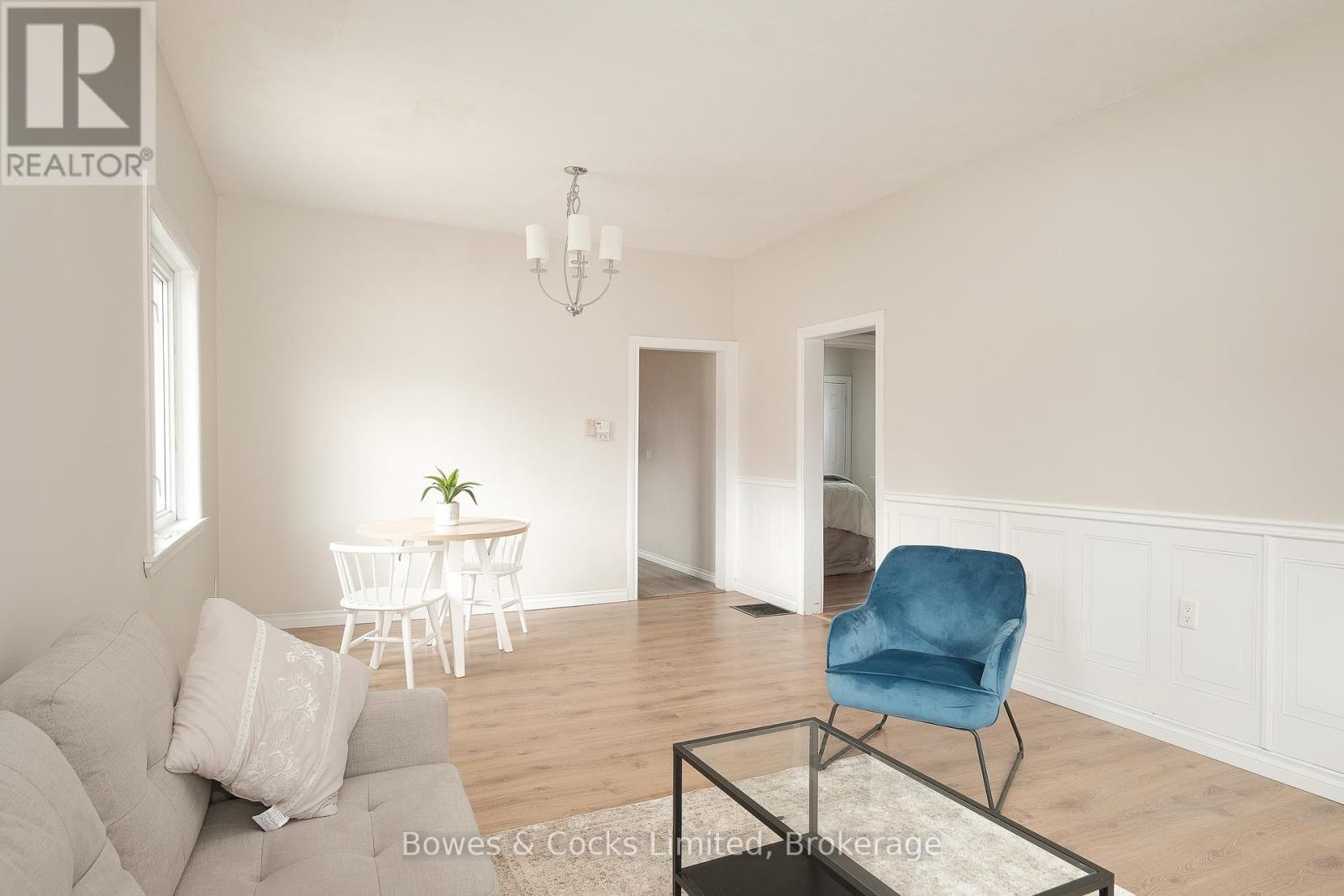 164 Prince Street, Peterborough (Town Ward 3), Ontario  K9J 2A4 - Photo 7 - X12920420