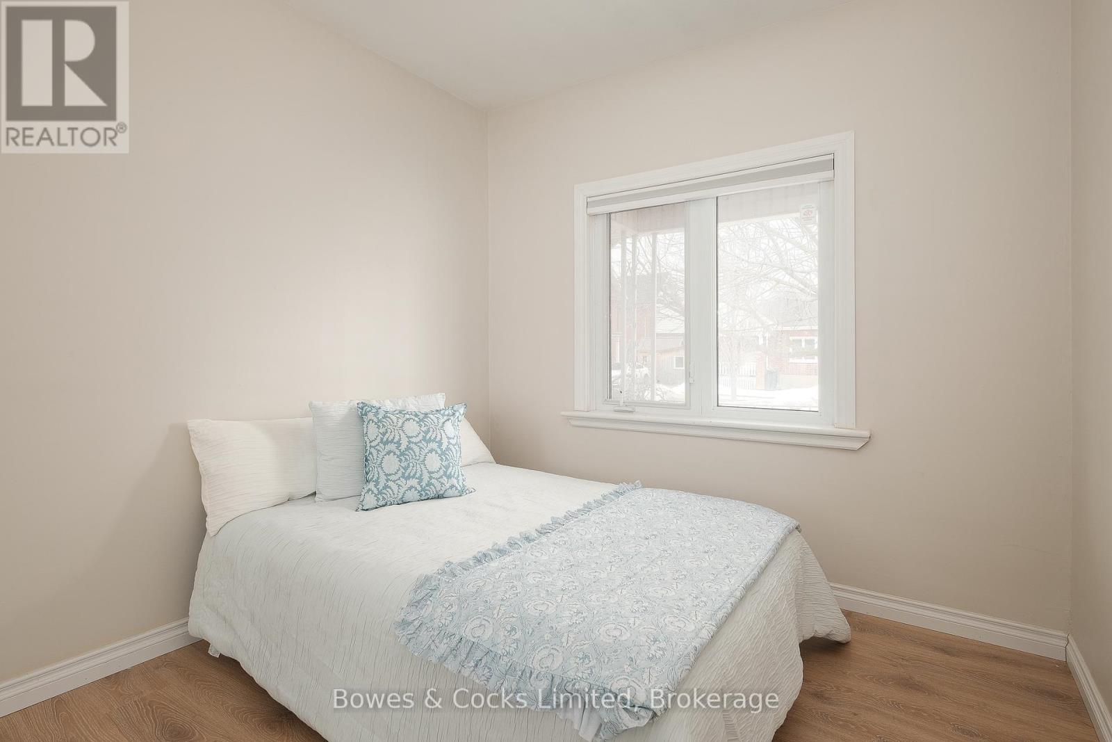 164 Prince Street, Peterborough (Town Ward 3), Ontario  K9J 2A4 - Photo 8 - X12920420