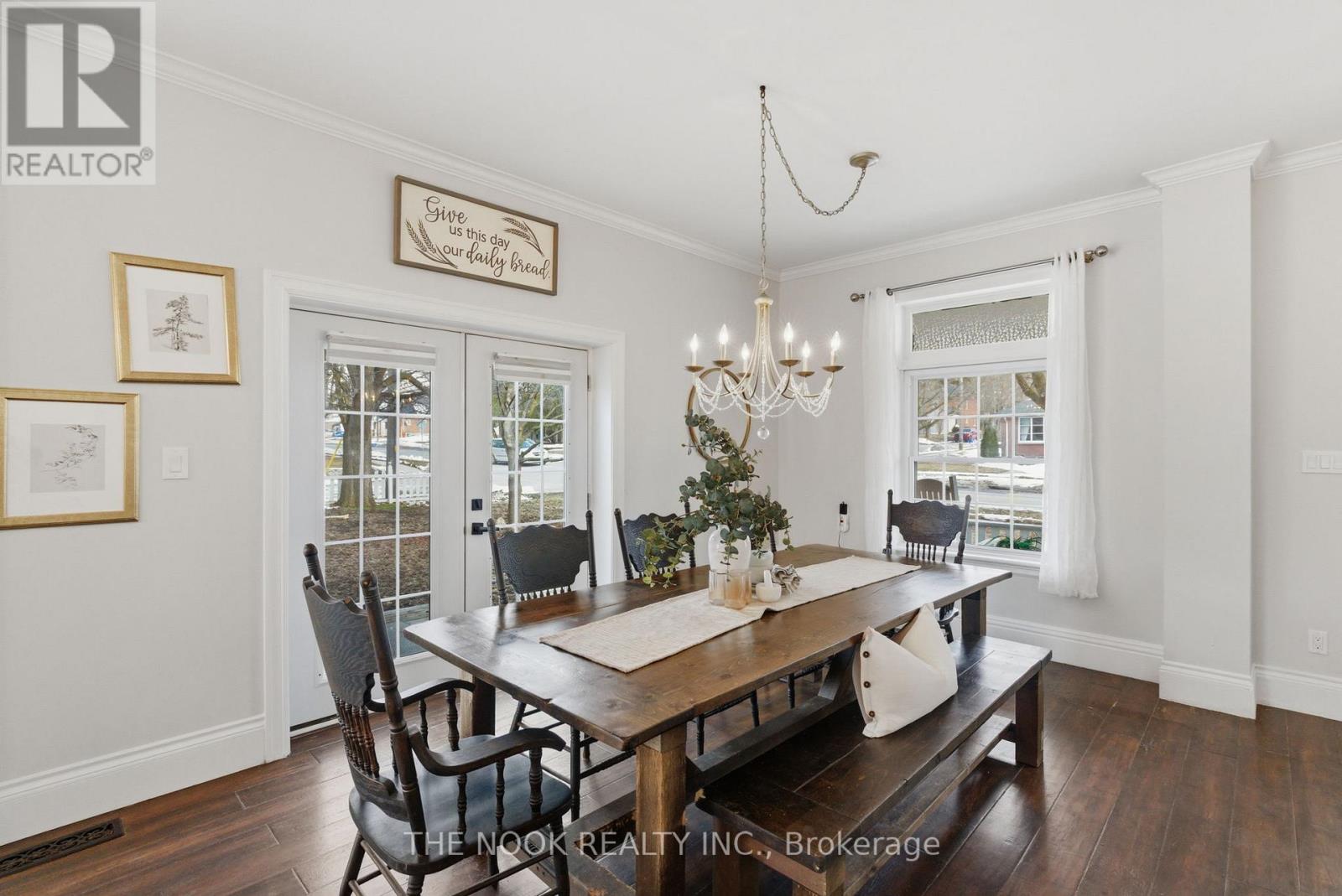 264 Bennet Street, Peterborough (Northcrest Ward 5), Ontario  K9H 5B9 - Photo 15 - X12920508