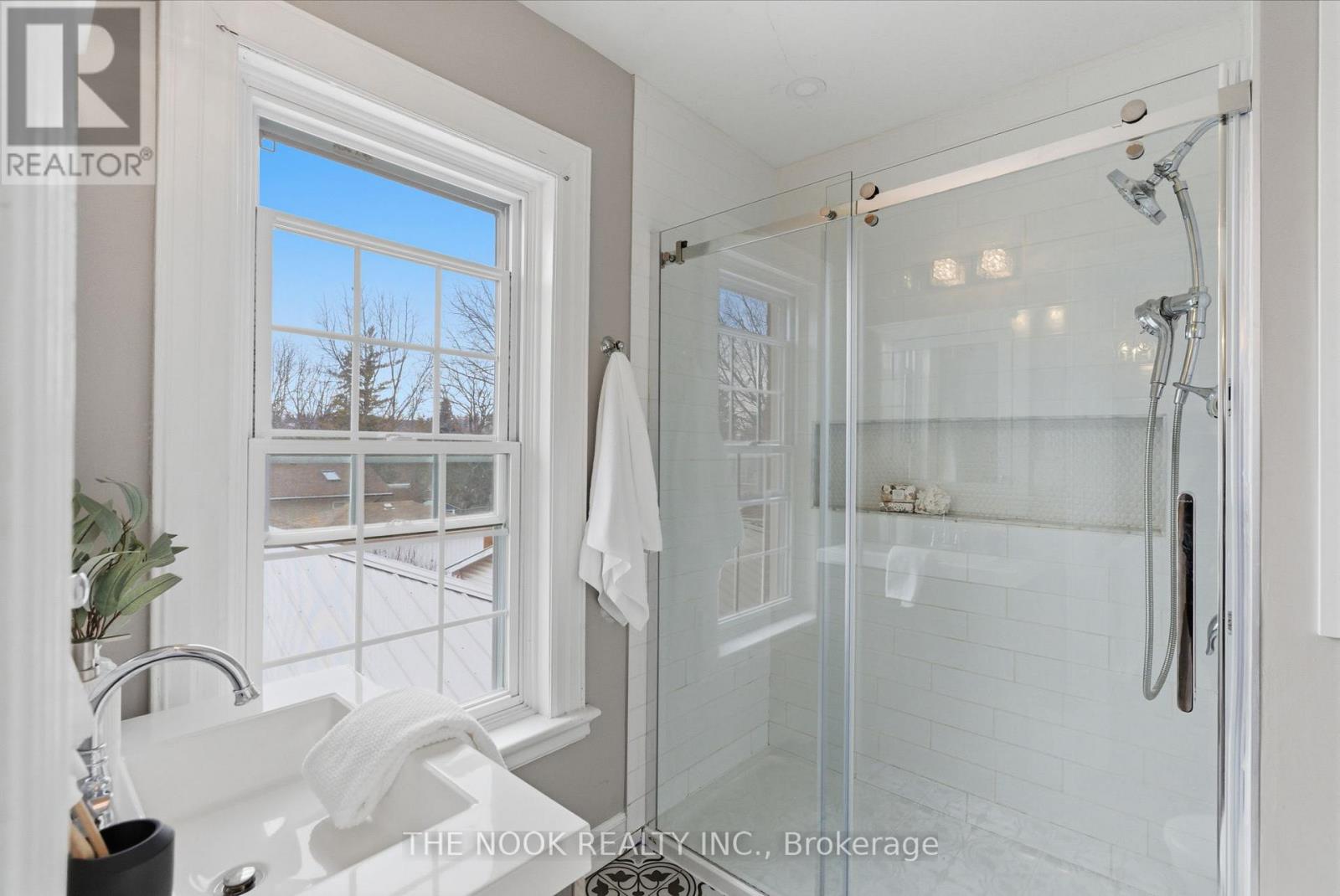 264 Bennet Street, Peterborough (Northcrest Ward 5), Ontario  K9H 5B9 - Photo 36 - X12920508