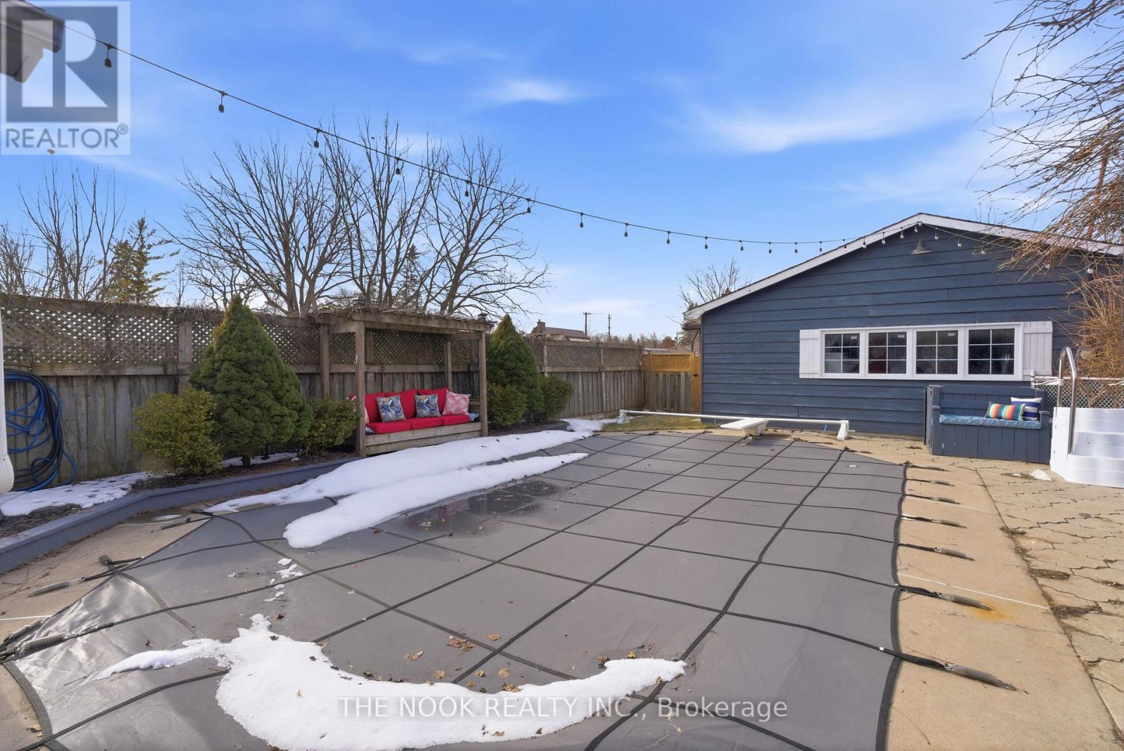 264 Bennet Street, Peterborough (Northcrest Ward 5), Ontario  K9H 5B9 - Photo 42 - X12920508