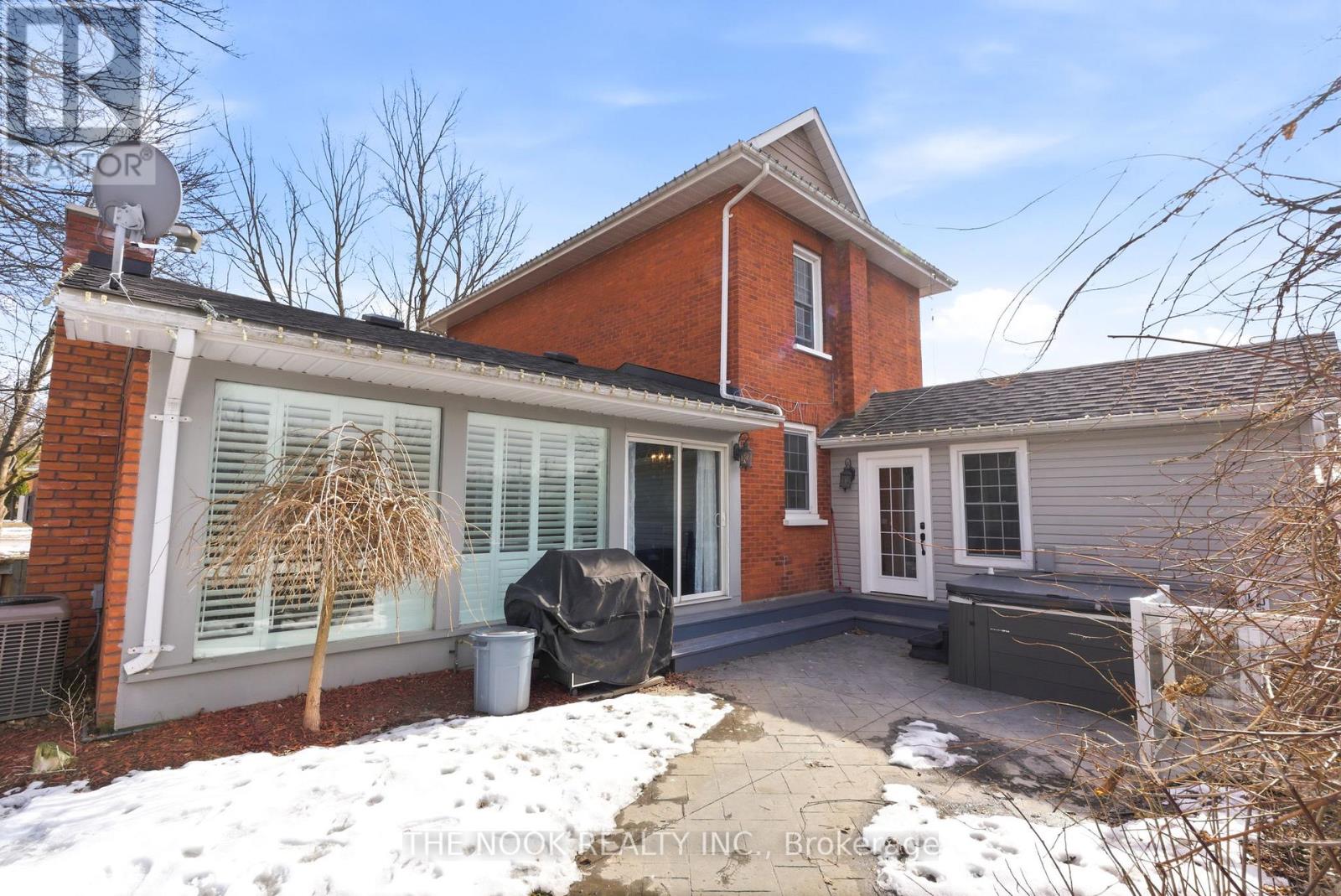 264 Bennet Street, Peterborough (Northcrest Ward 5), Ontario  K9H 5B9 - Photo 45 - X12920508