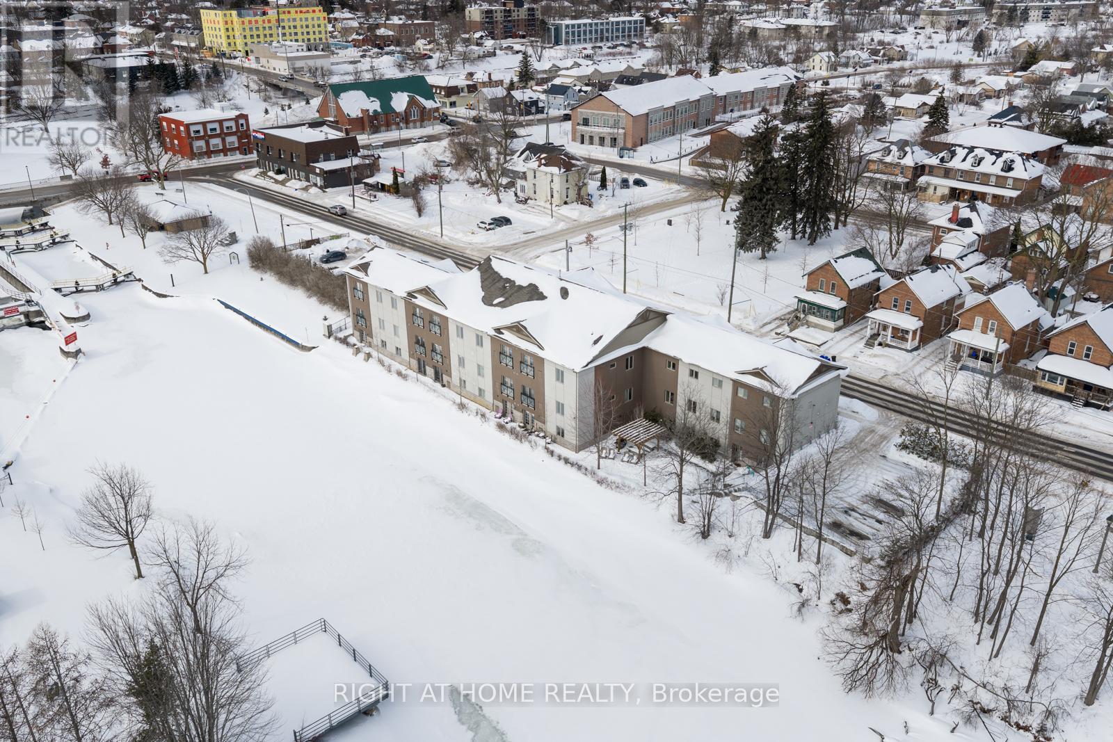 25 King Street, Kawartha Lakes (Lindsay), Ontario  K9V 1C4 - Photo 24 - X12920388