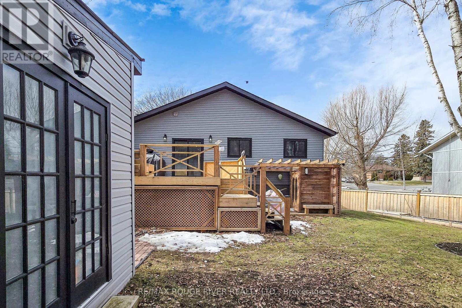 247 Beaver Street N, Clarington (Newcastle), Ontario  L1B 1J3 - Photo 43 - E12920780