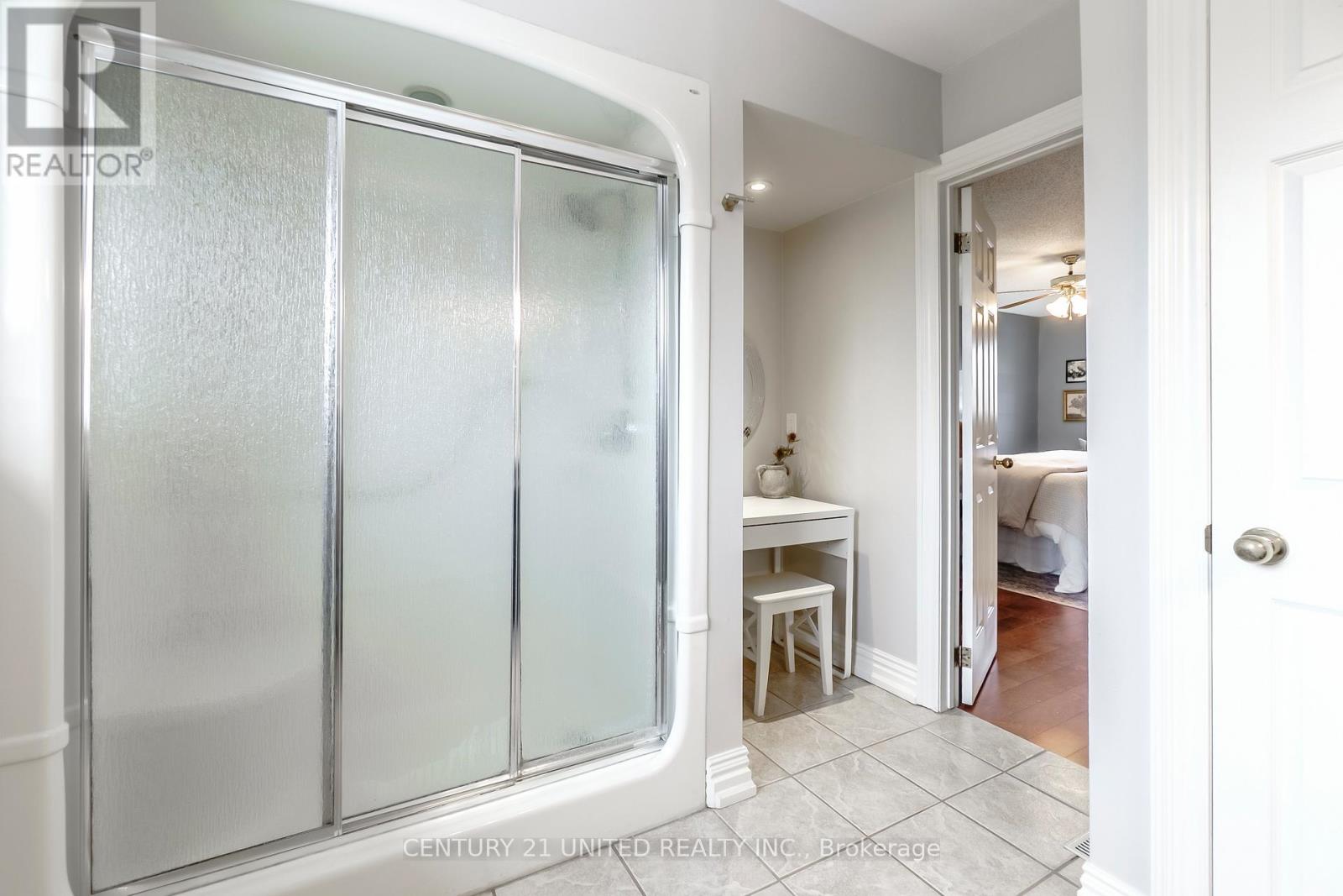 2112 Lorraine Drive, Peterborough (Northcrest Ward 5), Ontario  K9L 1X4 - Photo 31 - X12921190