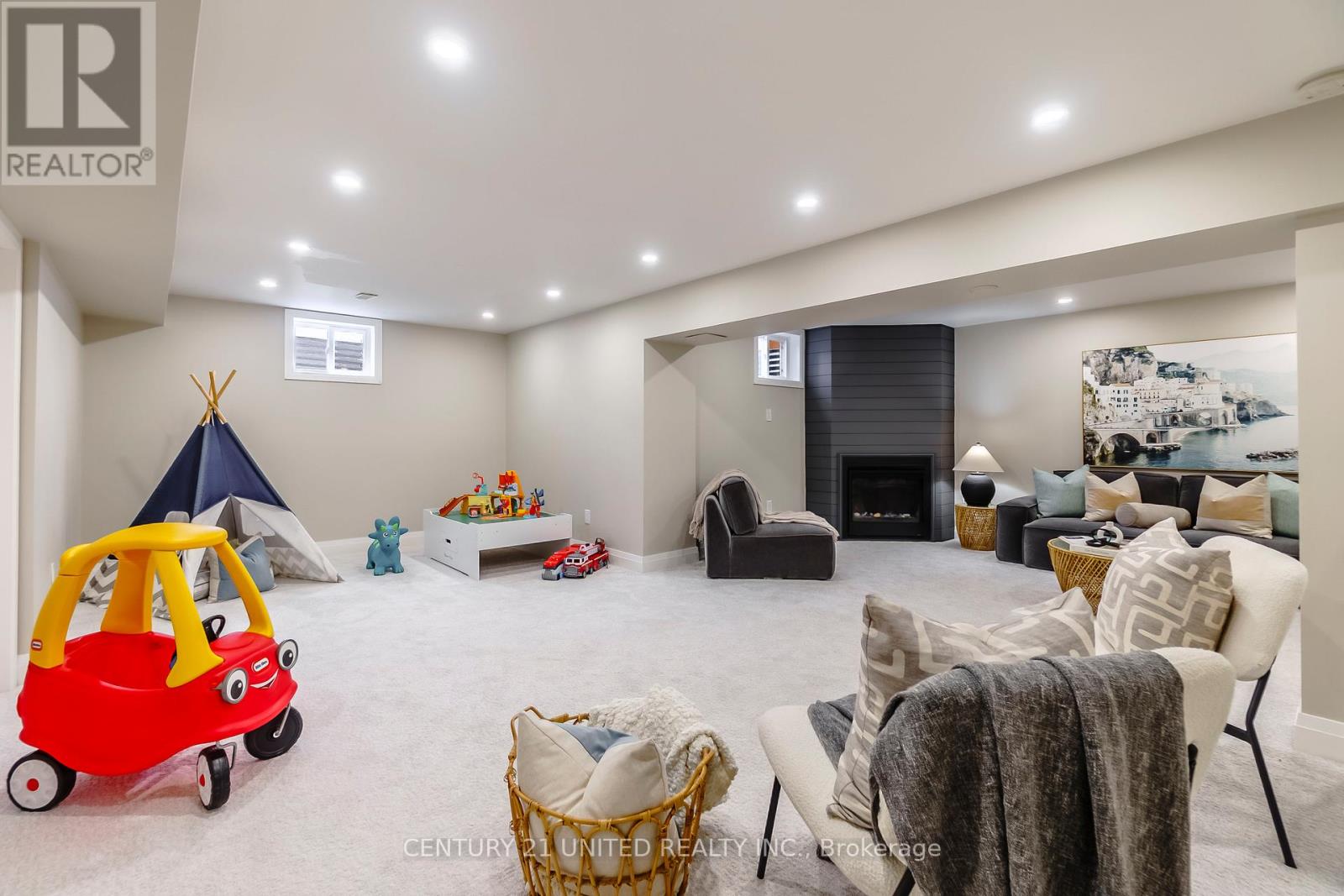 2112 Lorraine Drive, Peterborough (Northcrest Ward 5), Ontario  K9L 1X4 - Photo 37 - X12921190