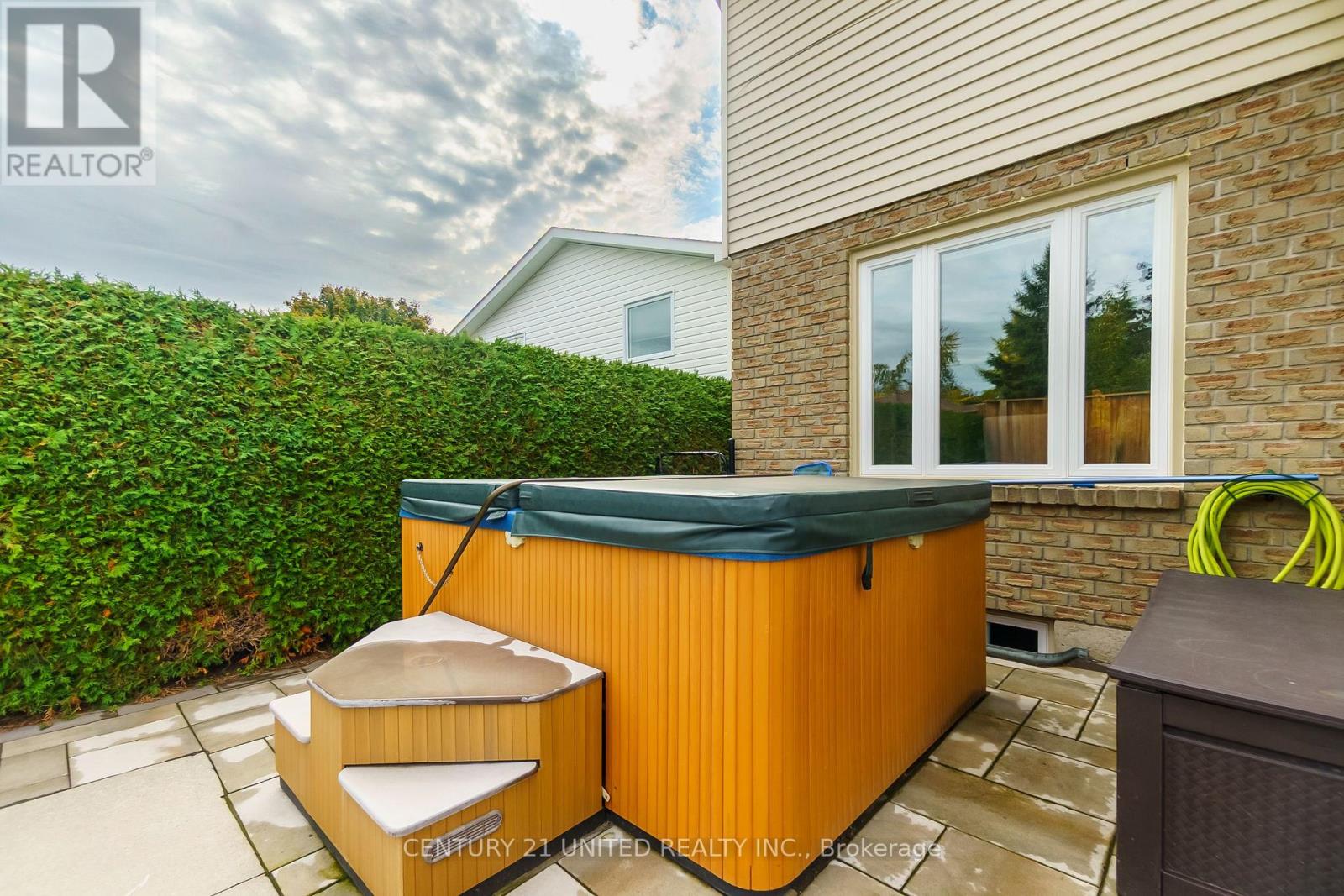 2112 Lorraine Drive, Peterborough (Northcrest Ward 5), Ontario  K9L 1X4 - Photo 44 - X12921190