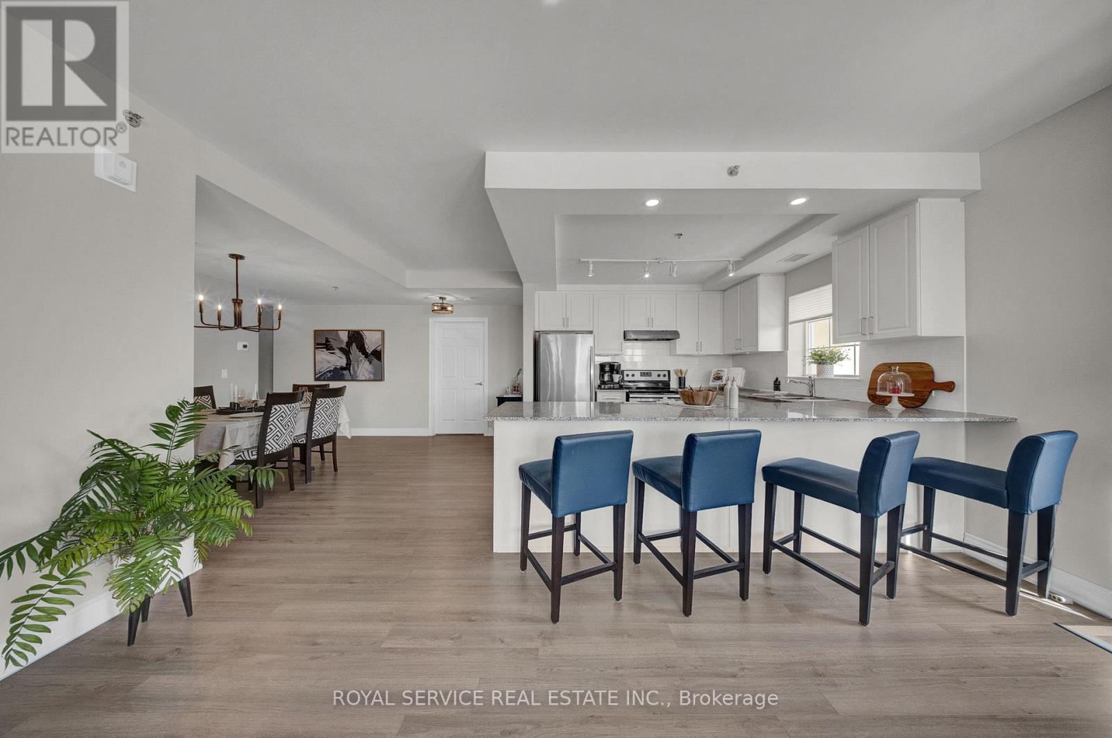 210 - 21 Brookhouse Drive, Clarington (Newcastle), Ontario  L1B 0V4 - Photo 10 - E12922238