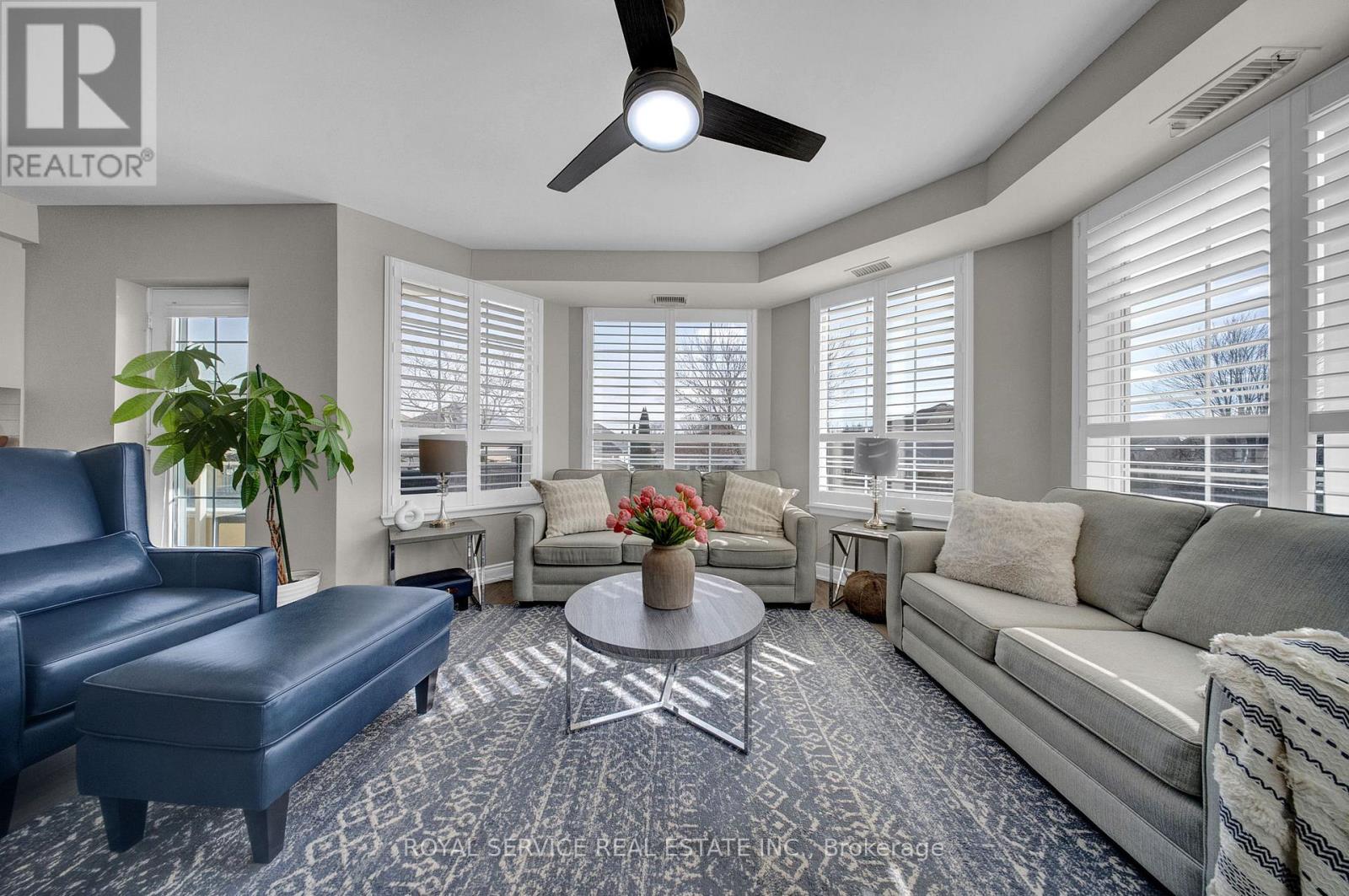 210 - 21 Brookhouse Drive, Clarington (Newcastle), Ontario  L1B 0V4 - Photo 2 - E12922238