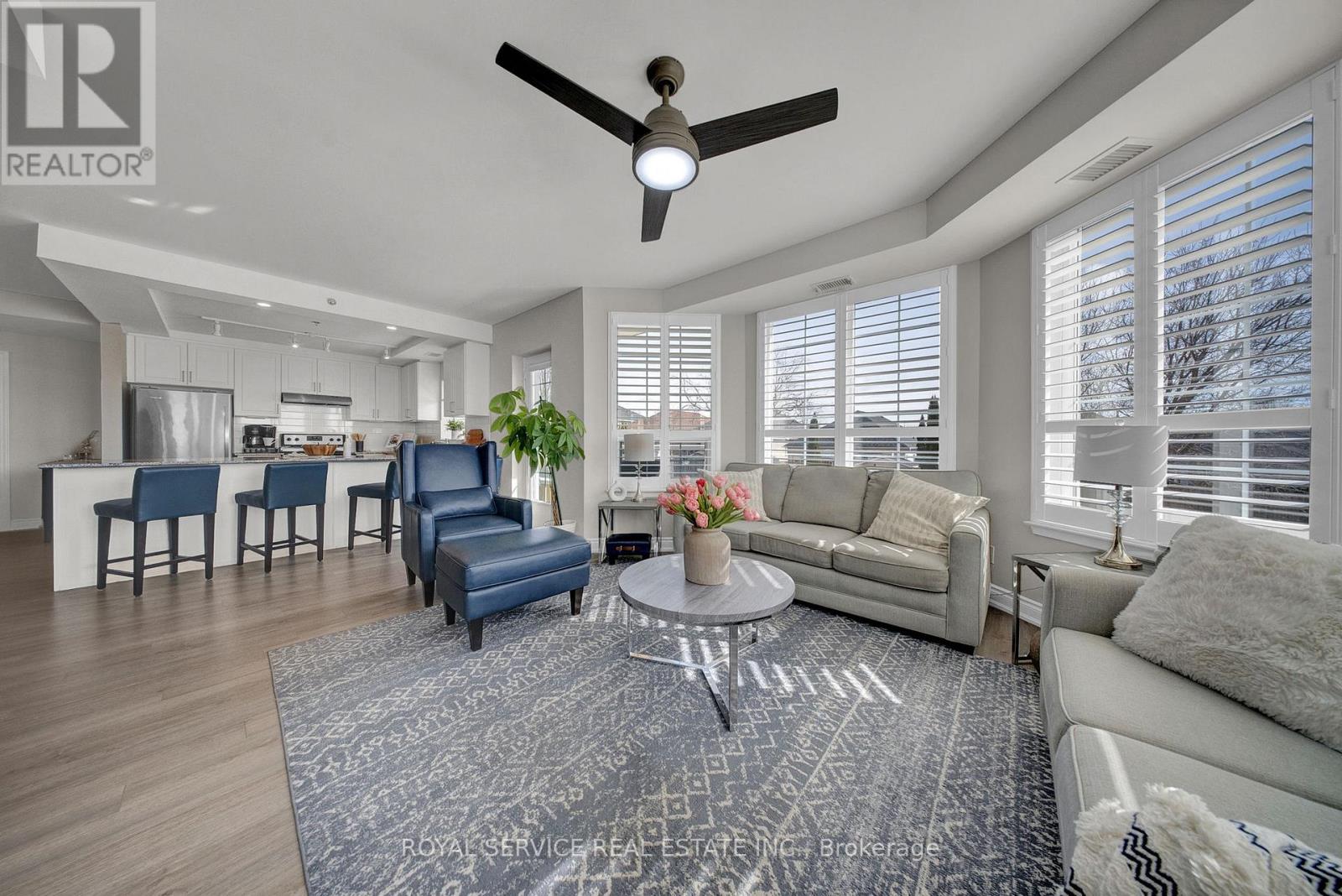 210 - 21 Brookhouse Drive, Clarington (Newcastle), Ontario  L1B 0V4 - Photo 3 - E12922238