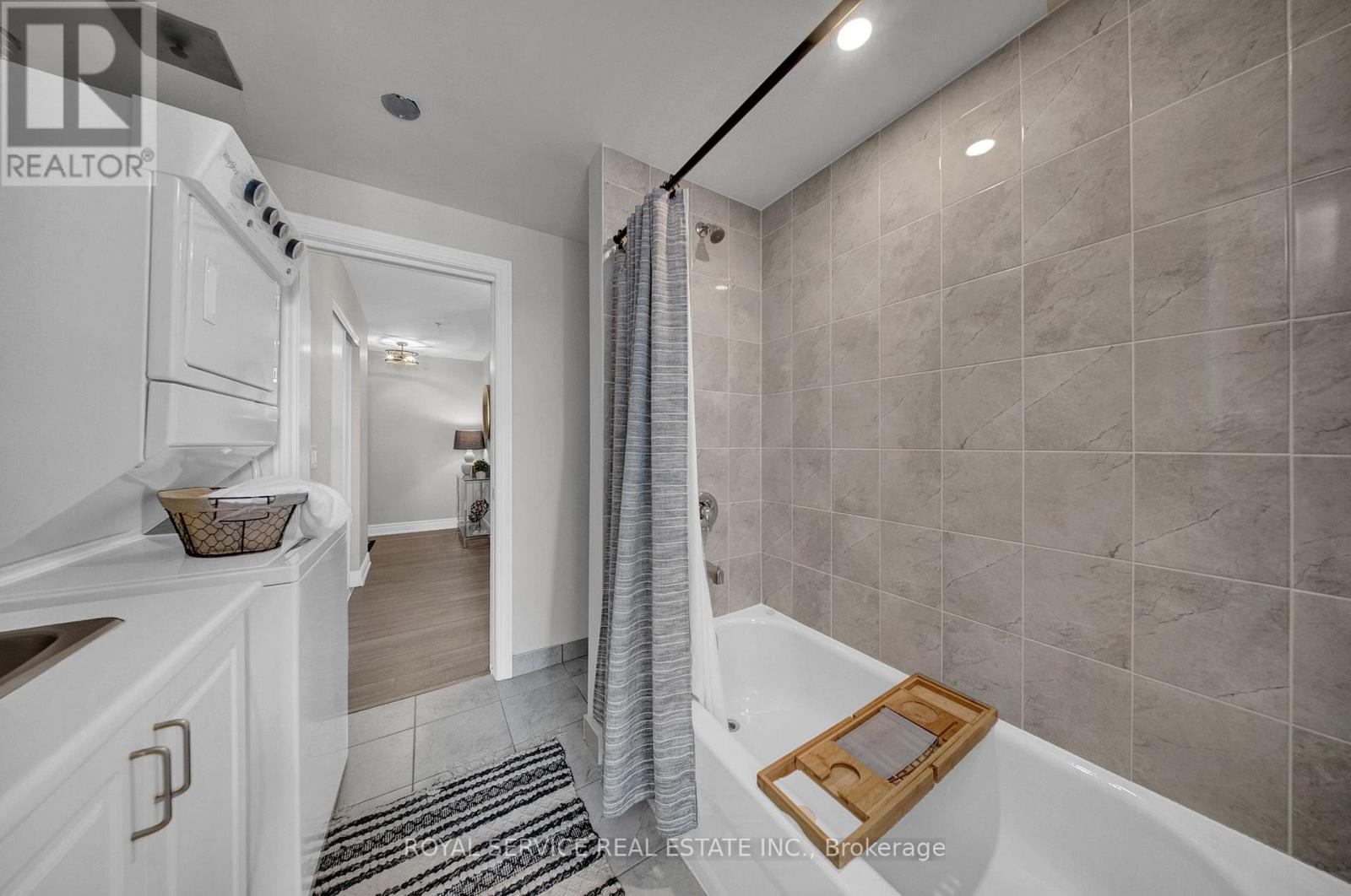 210 - 21 Brookhouse Drive, Clarington (Newcastle), Ontario  L1B 0V4 - Photo 32 - E12922238